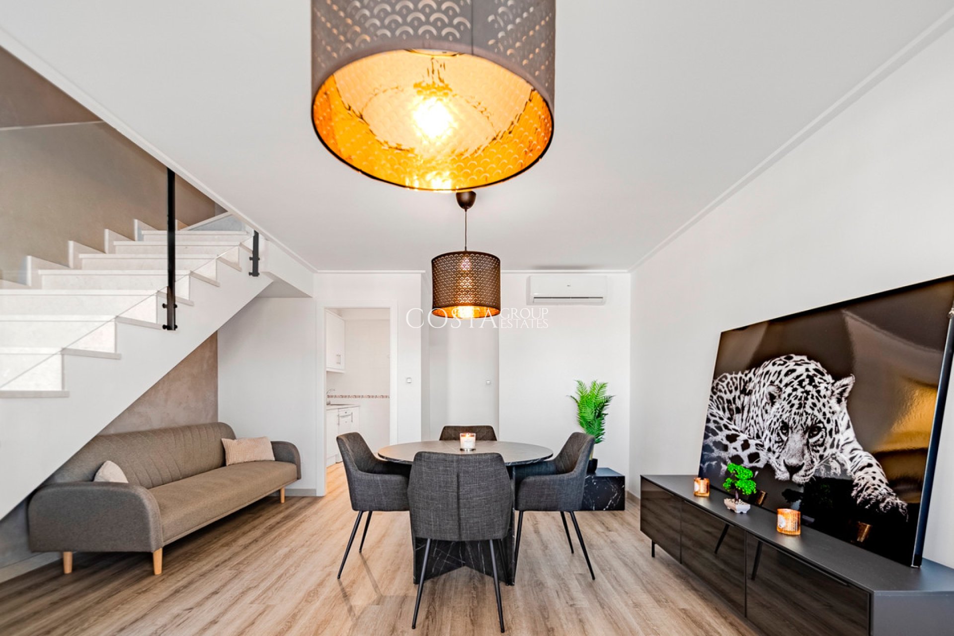 Odsprzedaż - Dom -
Orihuela Costa - Los Balcones