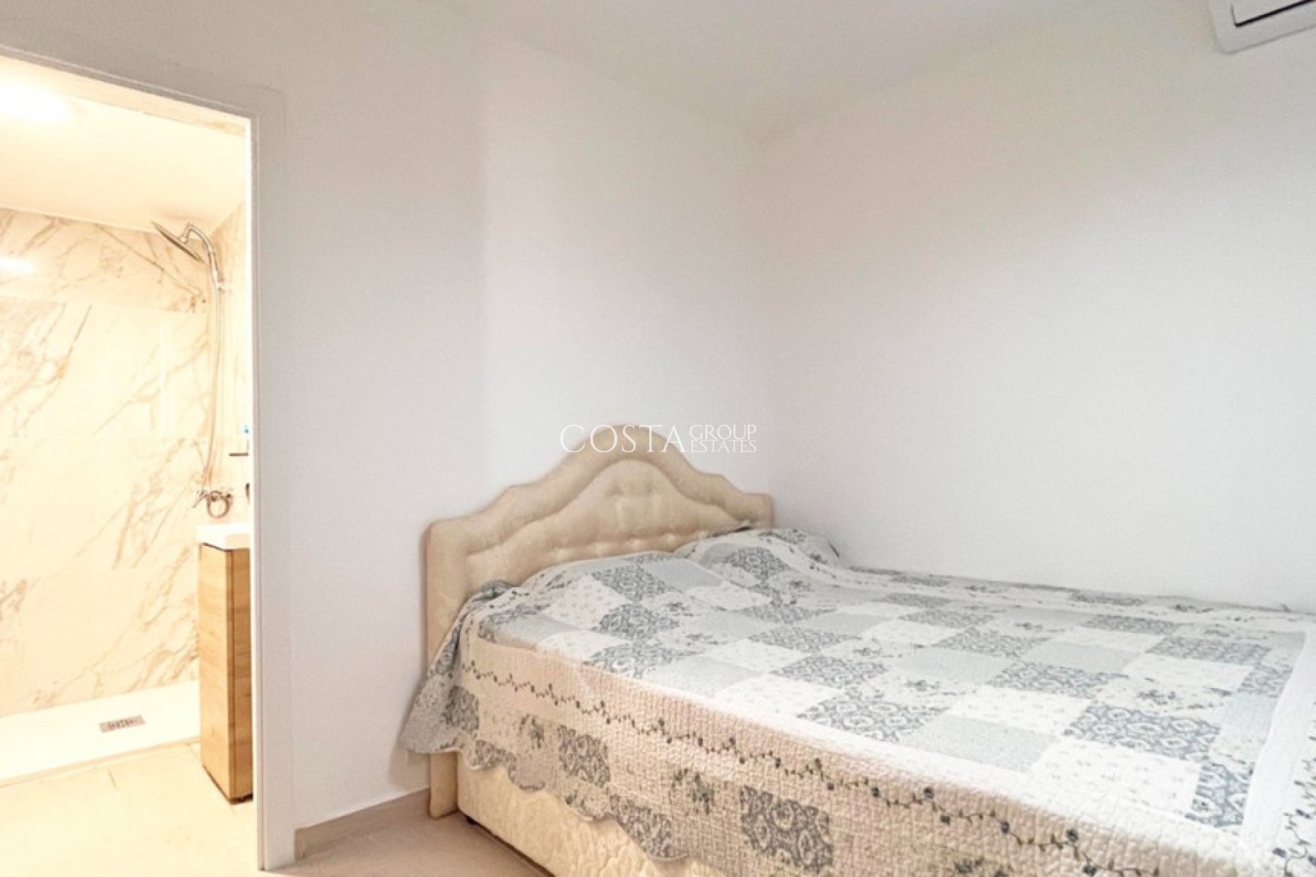 Odsprzedaż - Dom -
Orihuela Costa - Playa Flamenca