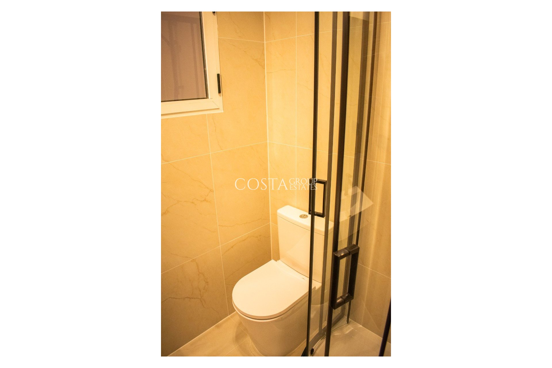 Odsprzedaż - Dom -
Orihuela Costa - Punta Prima