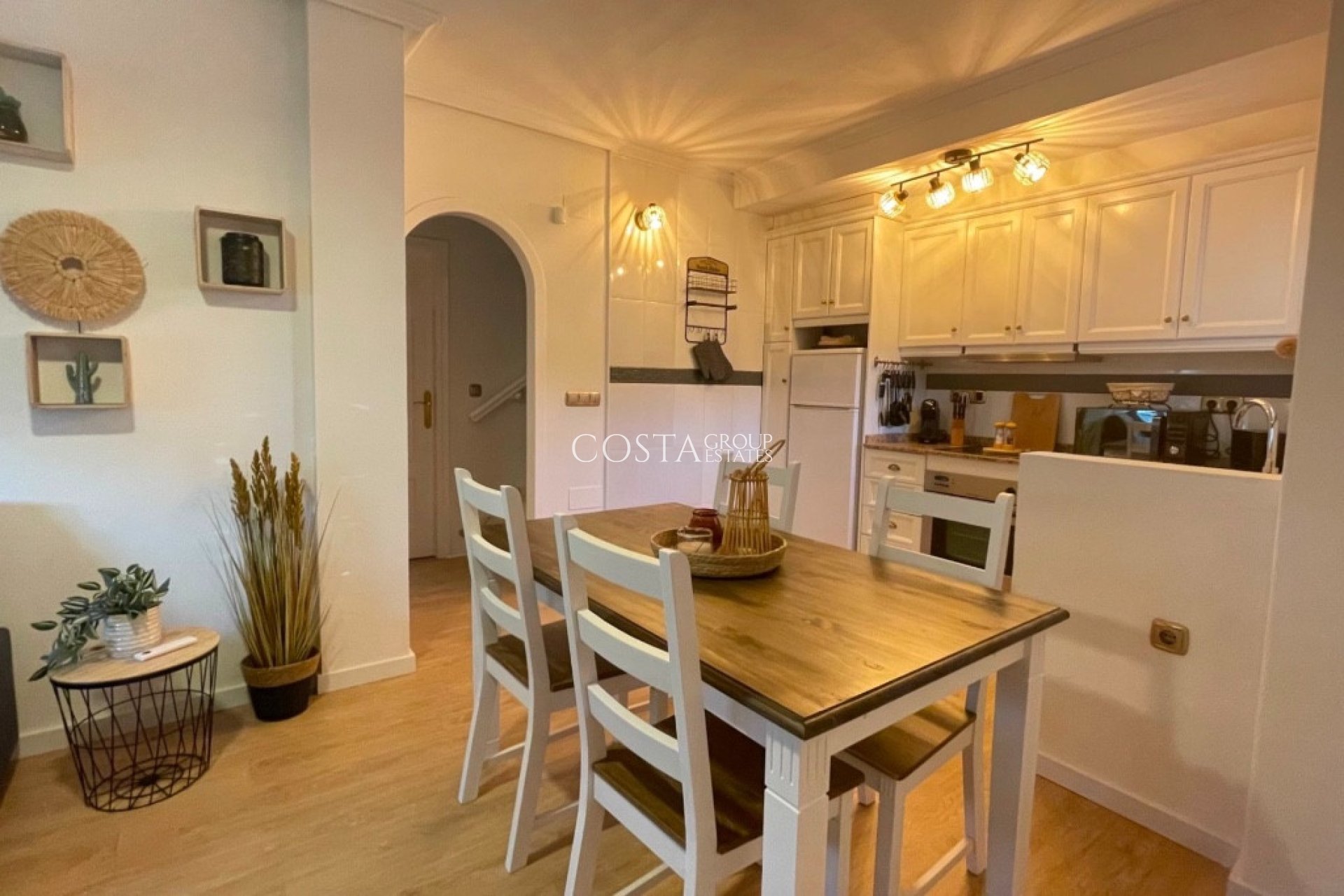 Odsprzedaż - Dom -
Orihuela Costa - Villamartin