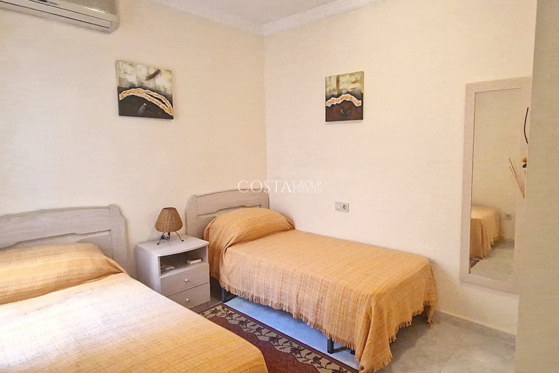 Odsprzedaż - Dom -
Orihuela - Orihuela Costa