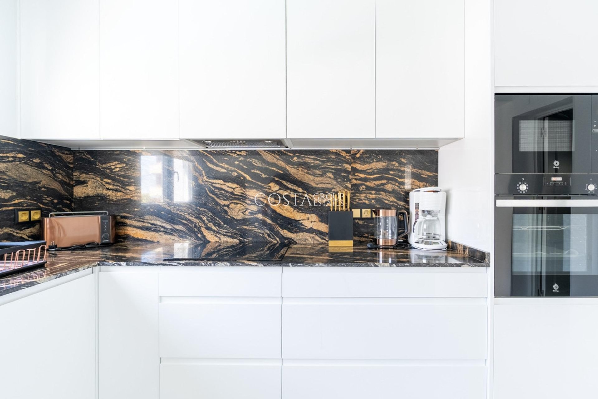 Odsprzedaż - Dom -
Orihuela - Punta Prima