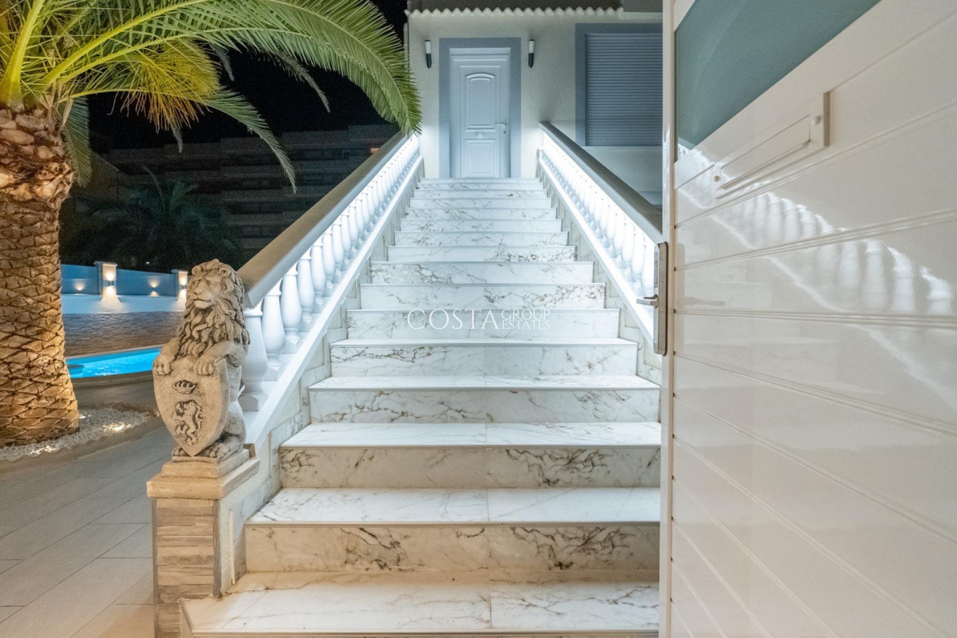 Odsprzedaż - Dom -
Orihuela - Punta Prima