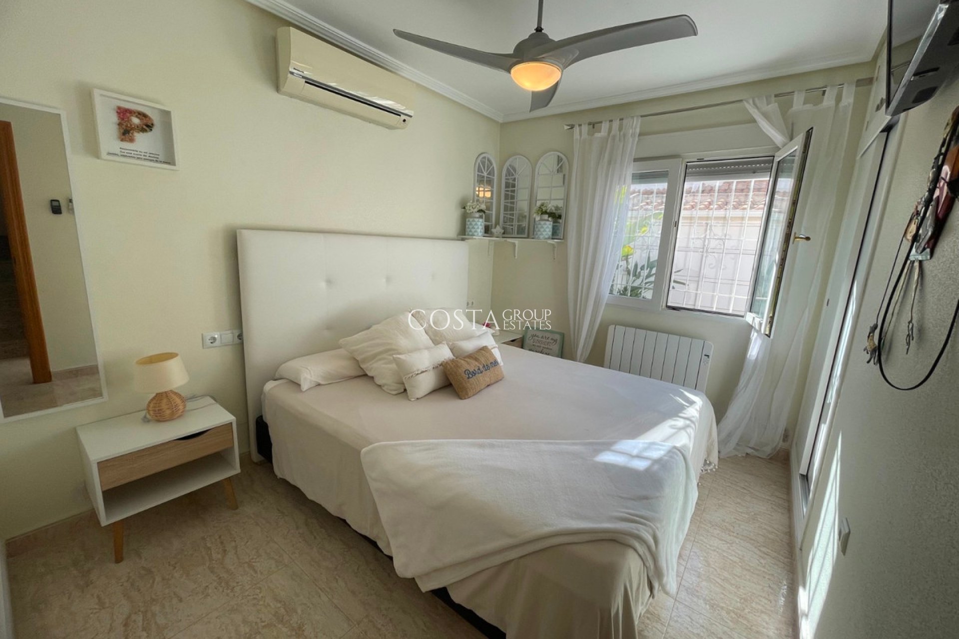 Odsprzedaż - Dom -
Pilar de la Horadada - Torre De La Horadada