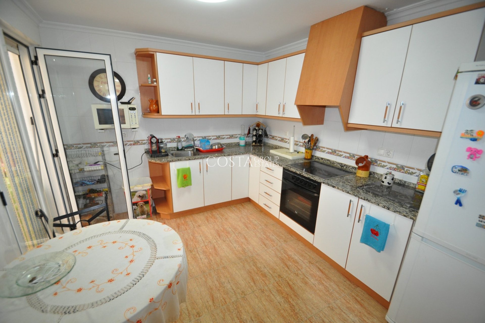 Odsprzedaż - Dom -
Pinoso - Pinoso Centro