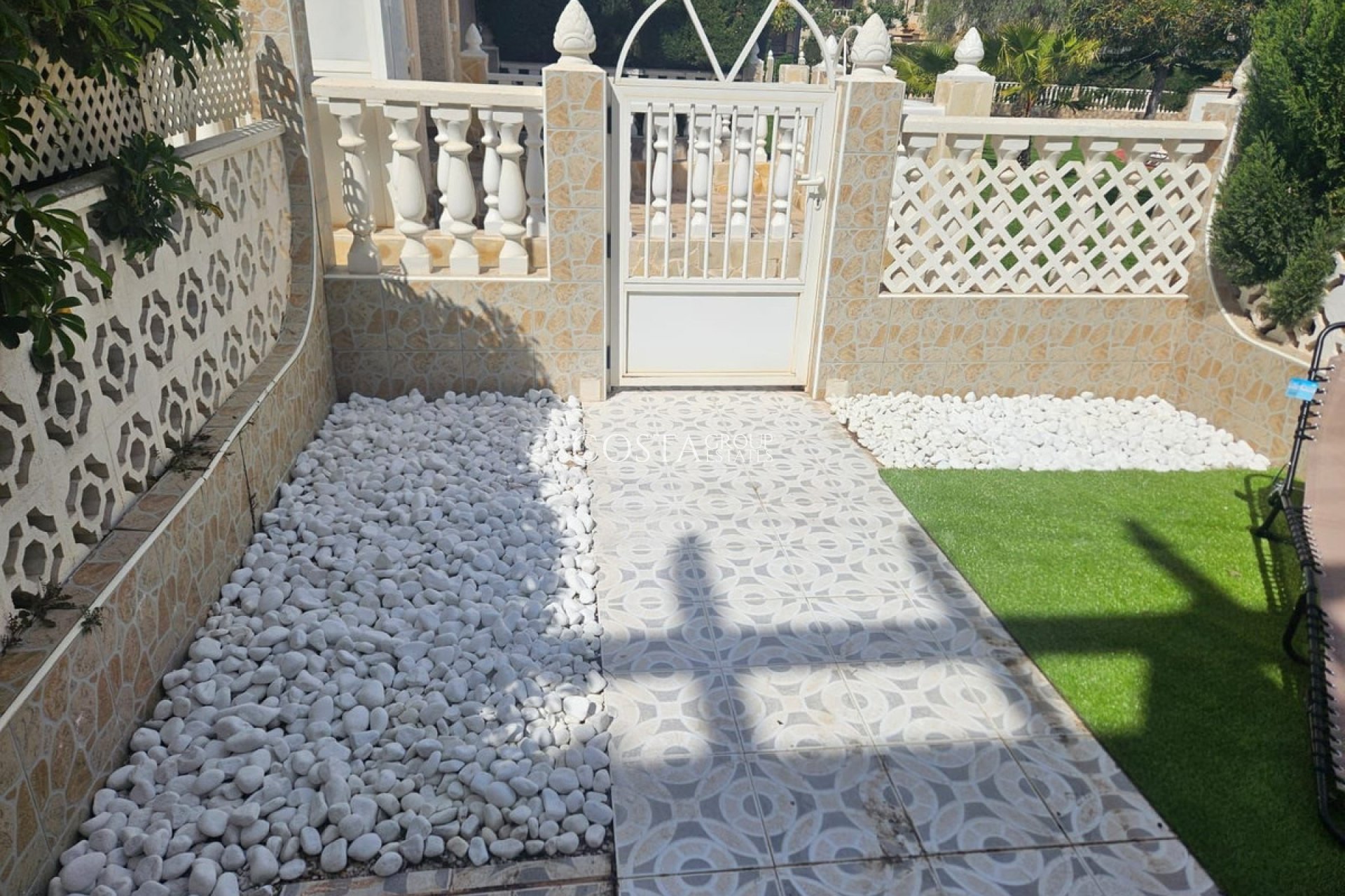 Odsprzedaż - Dom -
Torrevieja - La Mata