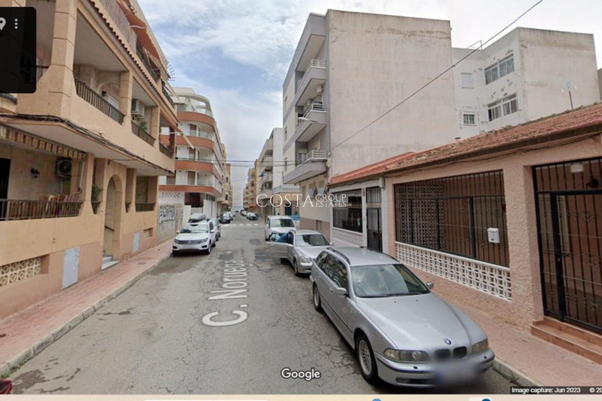 Odsprzedaż - Dom -
Torrevieja - Torrevieja Centro