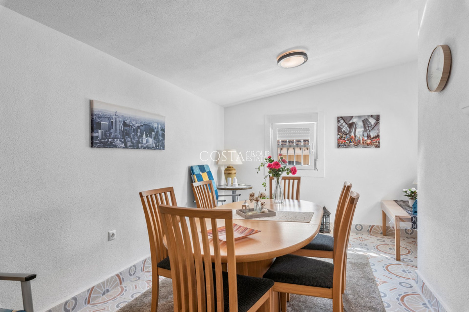 Odsprzedaż - Dom -
Torrevieja - Torrevieja Centro