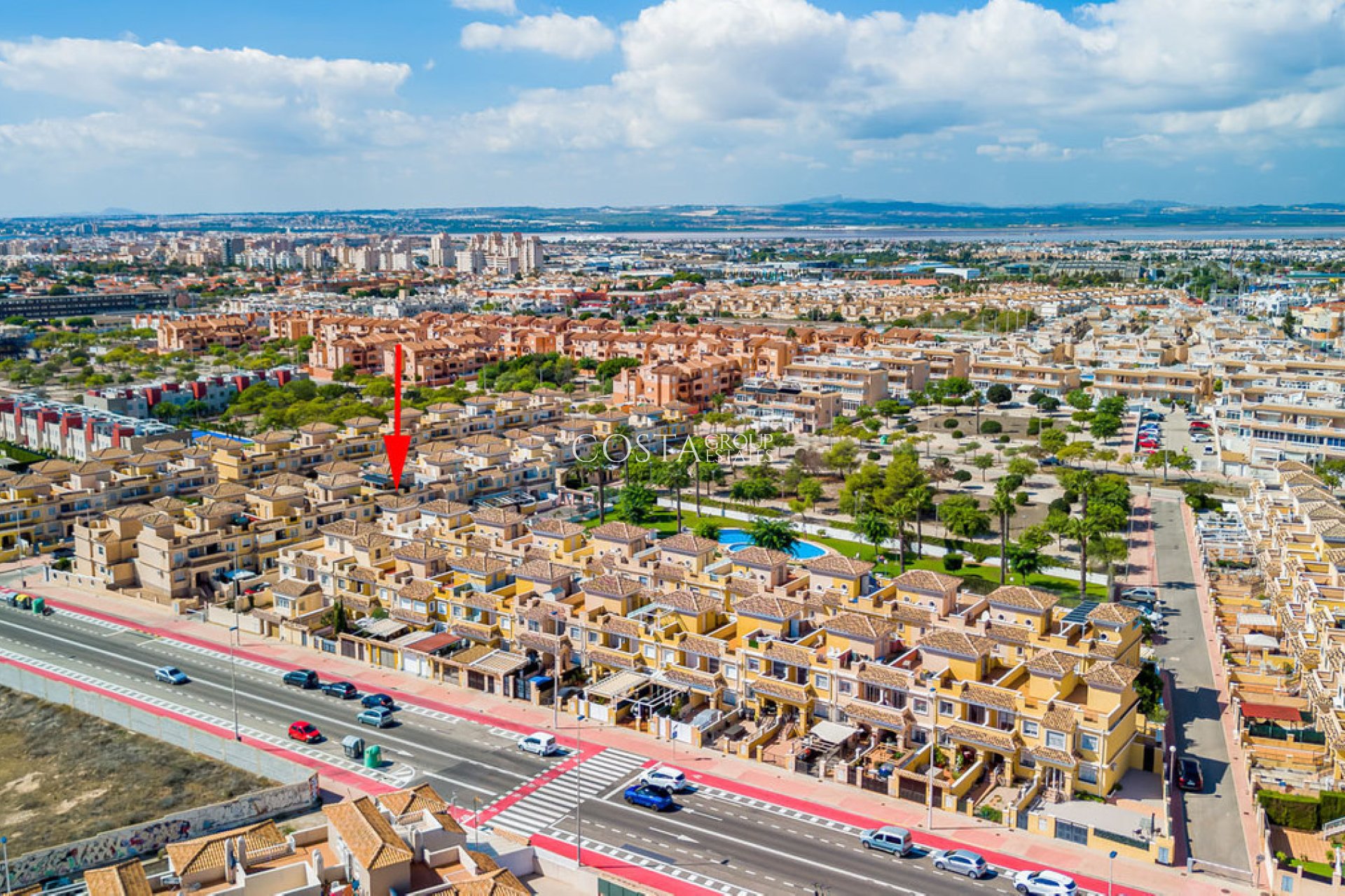 Odsprzedaż - Dom -
Torrevieja - Torrevieja Centro