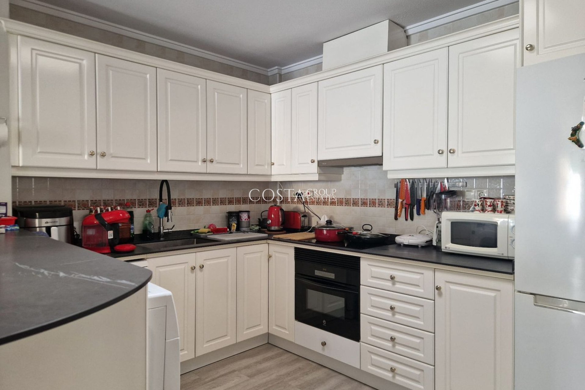 Odsprzedaż - Dom -
Torrevieja - Torrevieja Centro