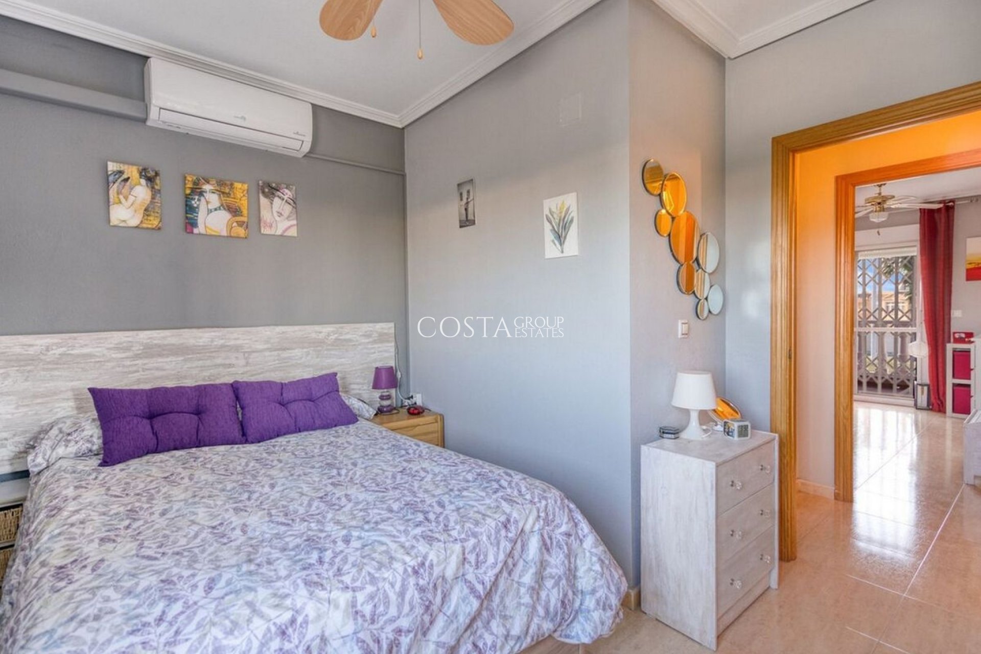 Odsprzedaż - Dom -
Torrevieja