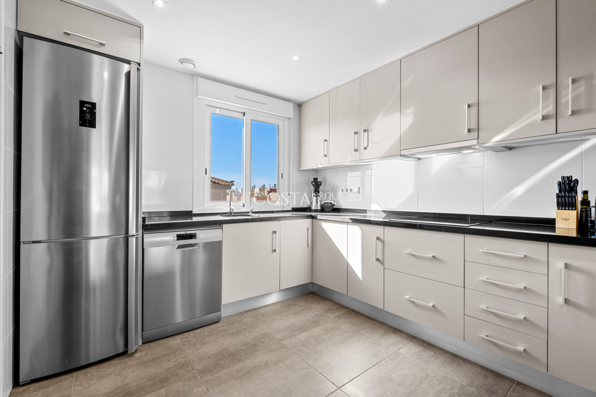 Odsprzedaż - Dom -
Torrevieja