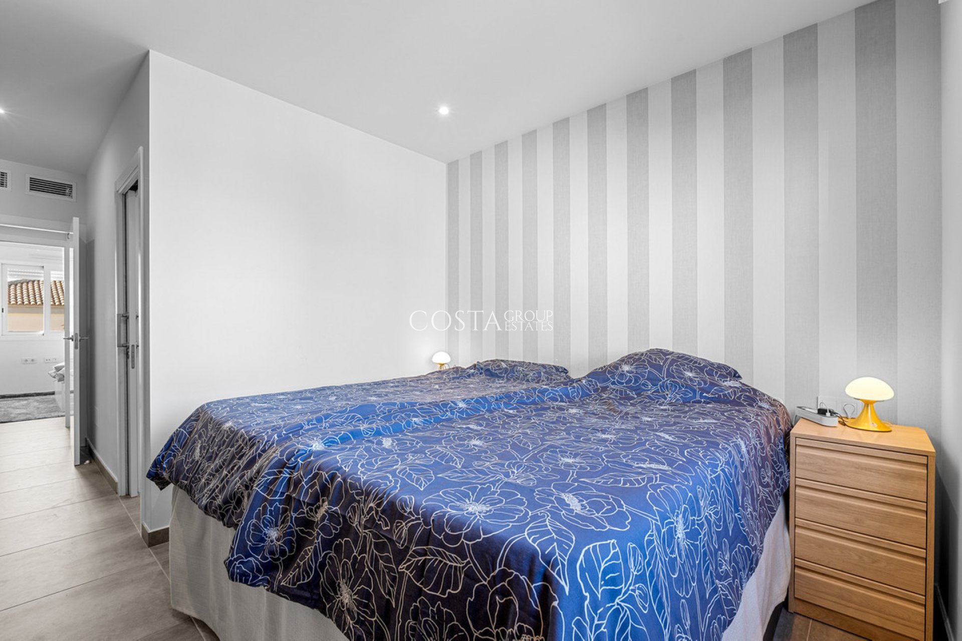 Odsprzedaż - Dom -
Torrevieja