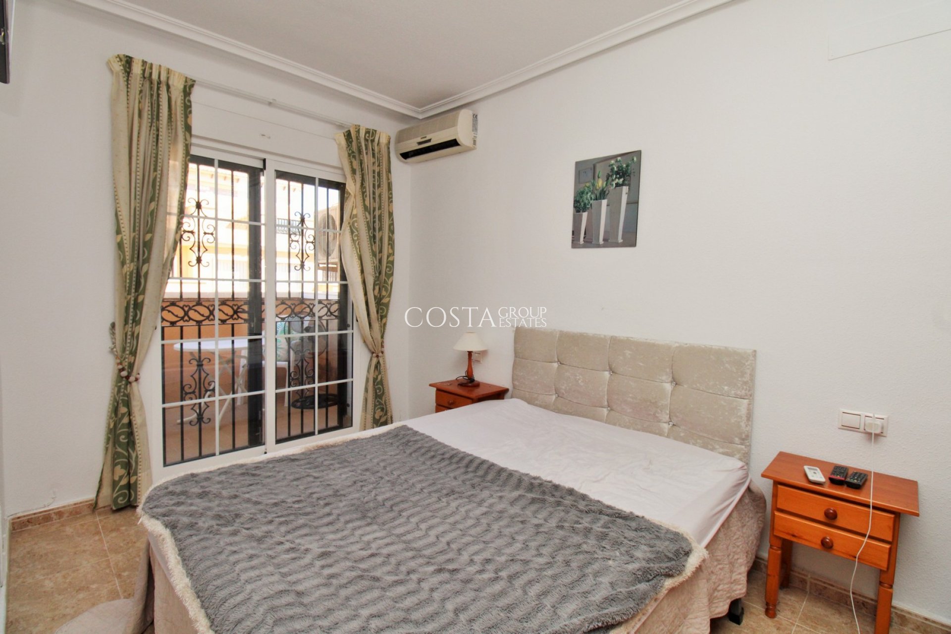 Odsprzedaż - Dom -
Villamartín