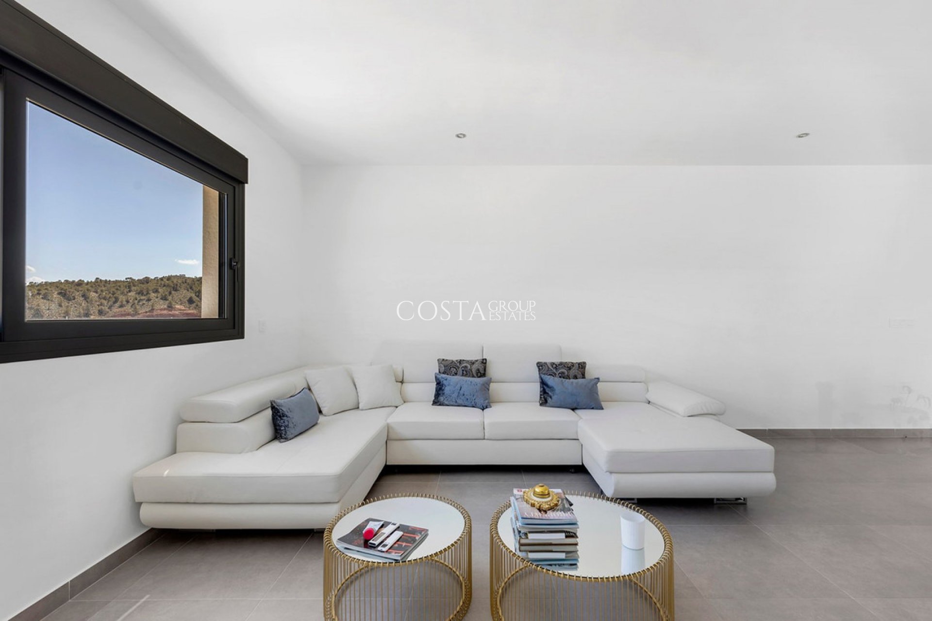 Odsprzedaż - Willa -
Abanilla - Macisvenda