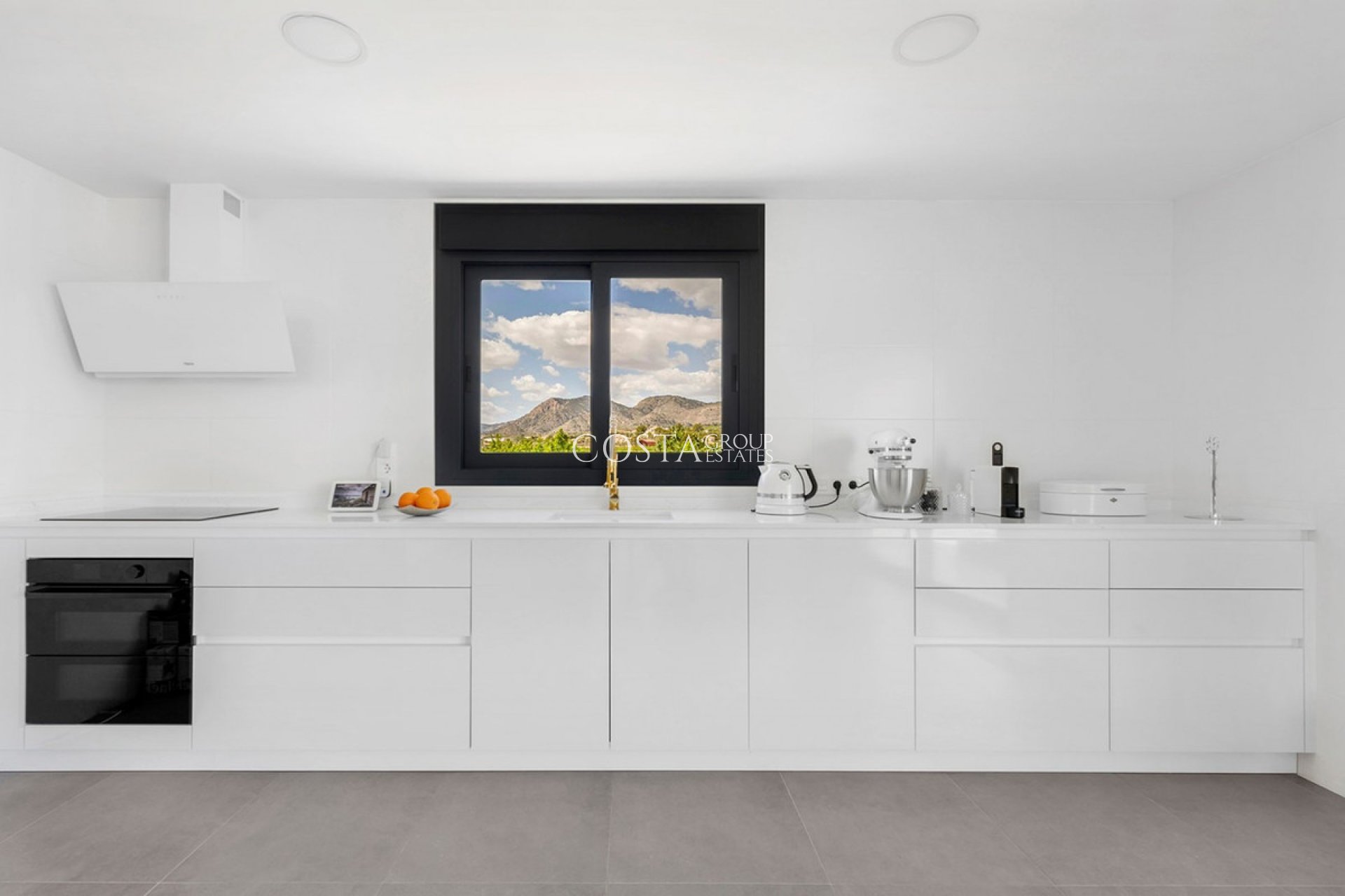 Odsprzedaż - Willa -
Abanilla - Macisvenda