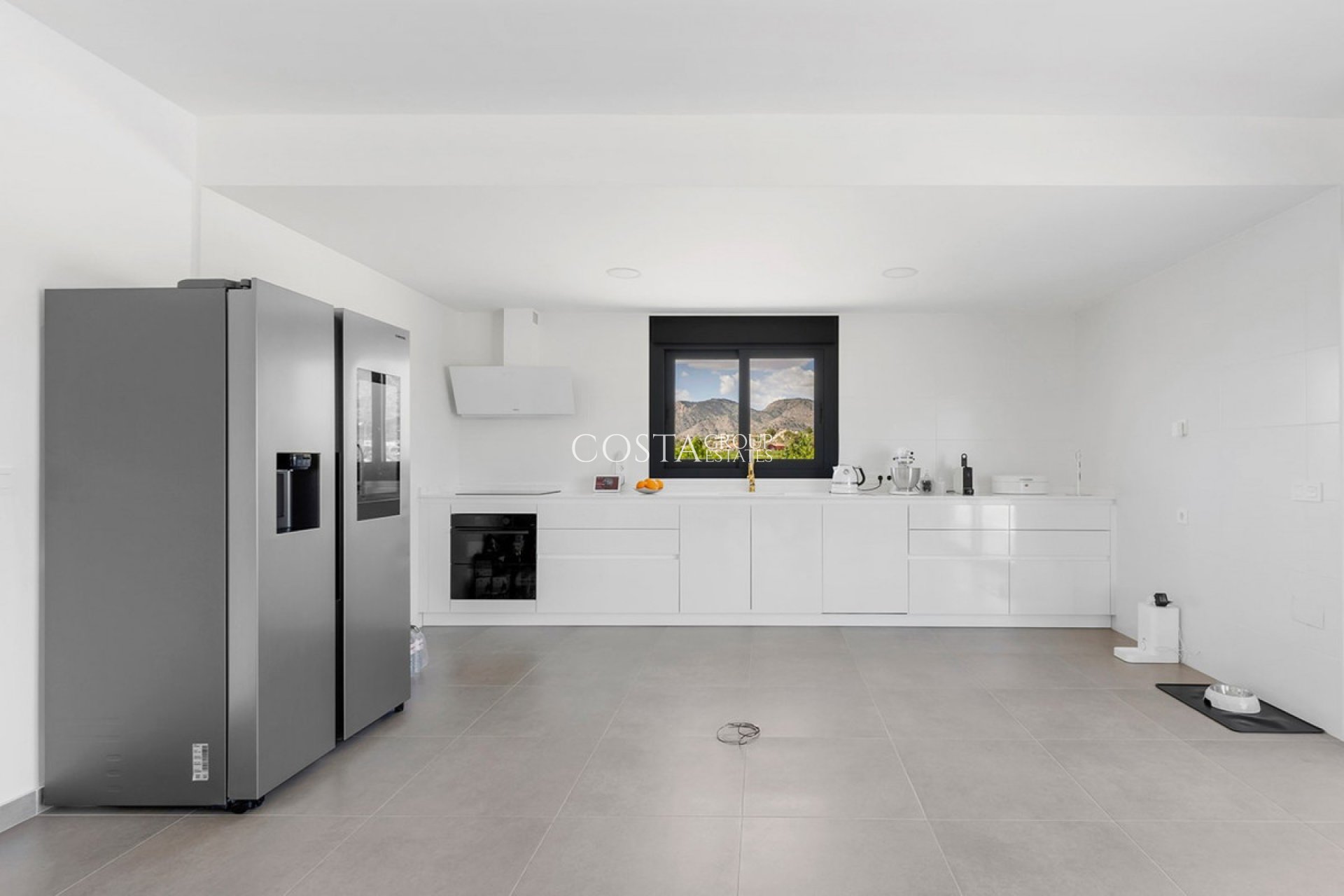 Odsprzedaż - Willa -
Abanilla - Macisvenda