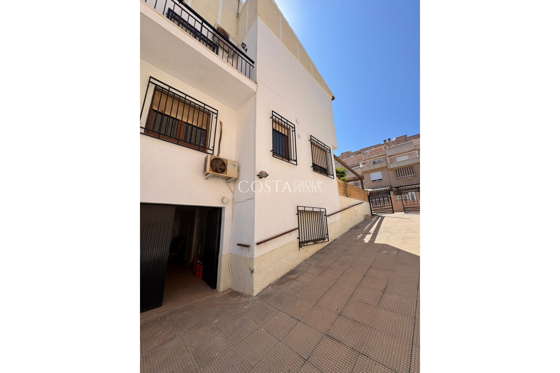 Odsprzedaż - Willa -
Aguilas - Águilas Centro