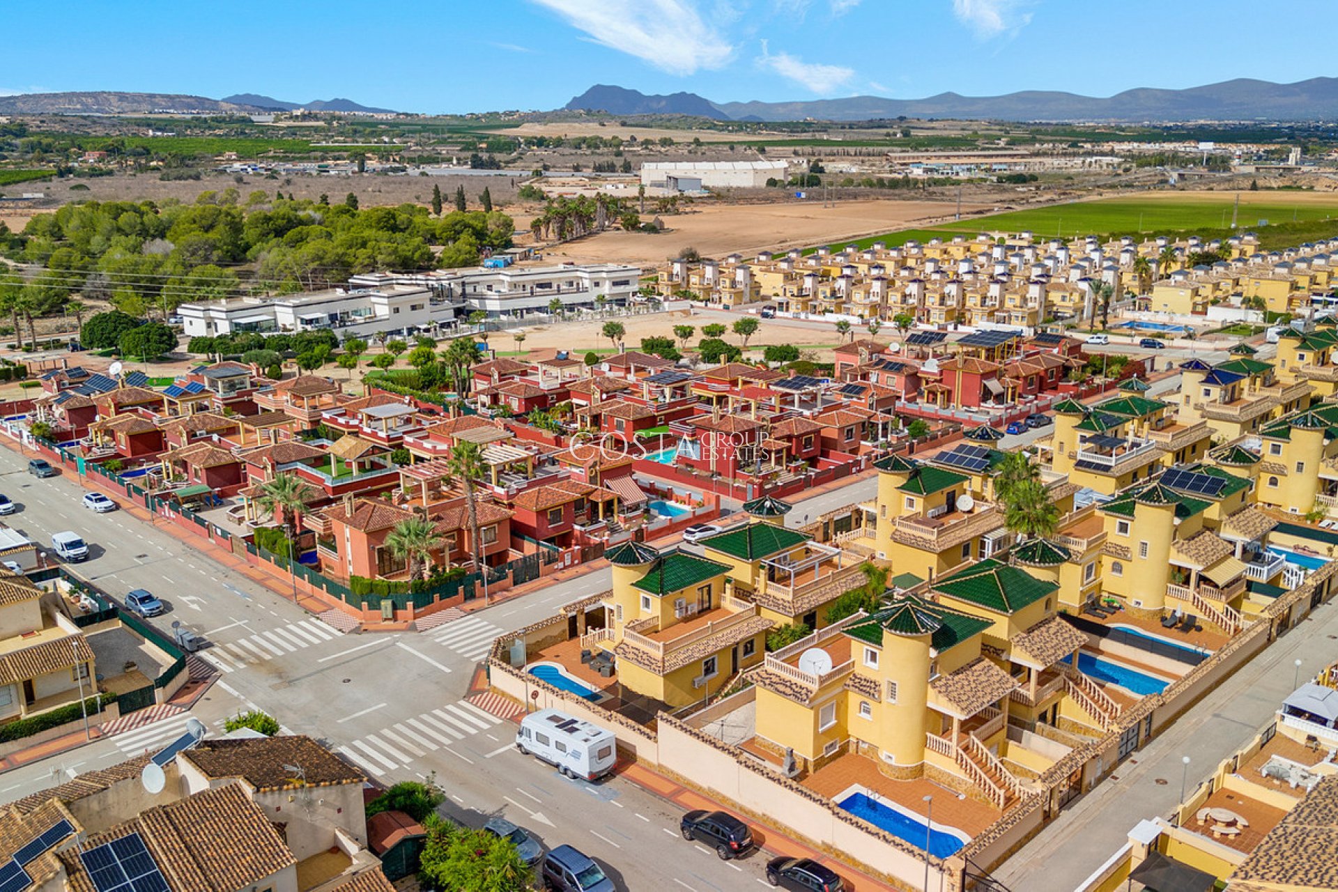 Odsprzedaż - Willa -
Algorfa - Algorfa Centro