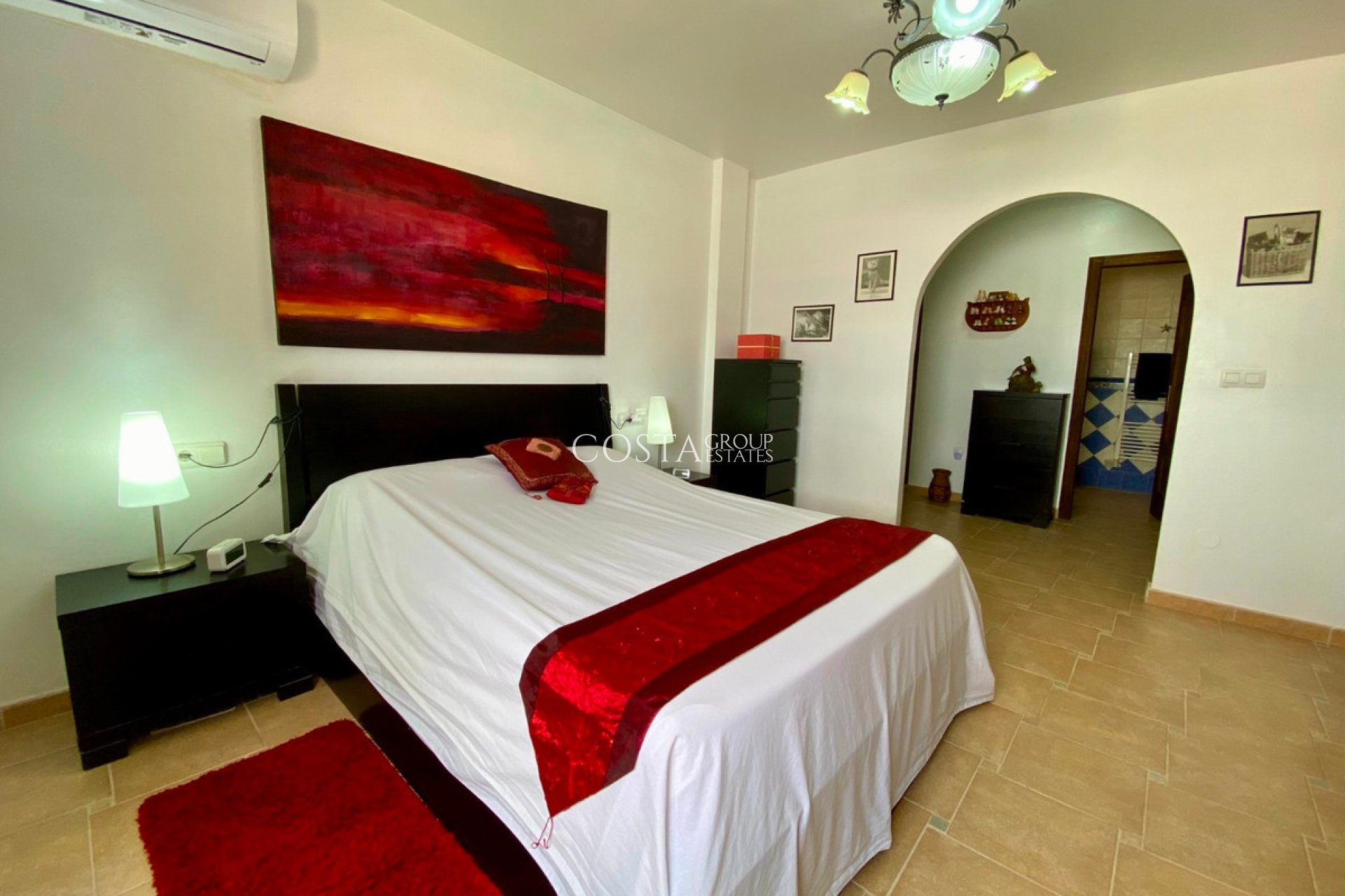 Odsprzedaż - Willa -
Algorfa