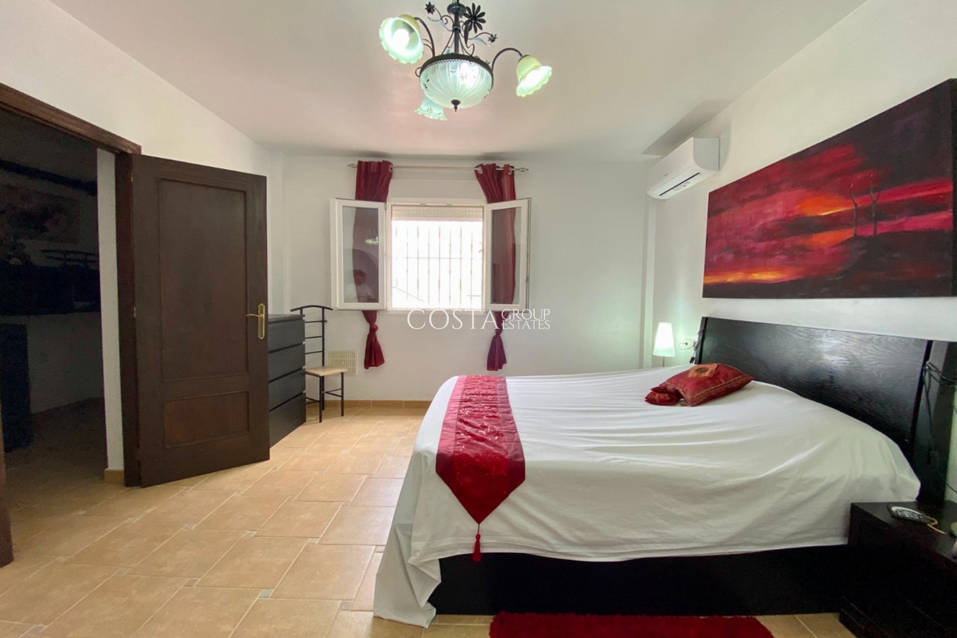 Odsprzedaż - Willa -
Algorfa