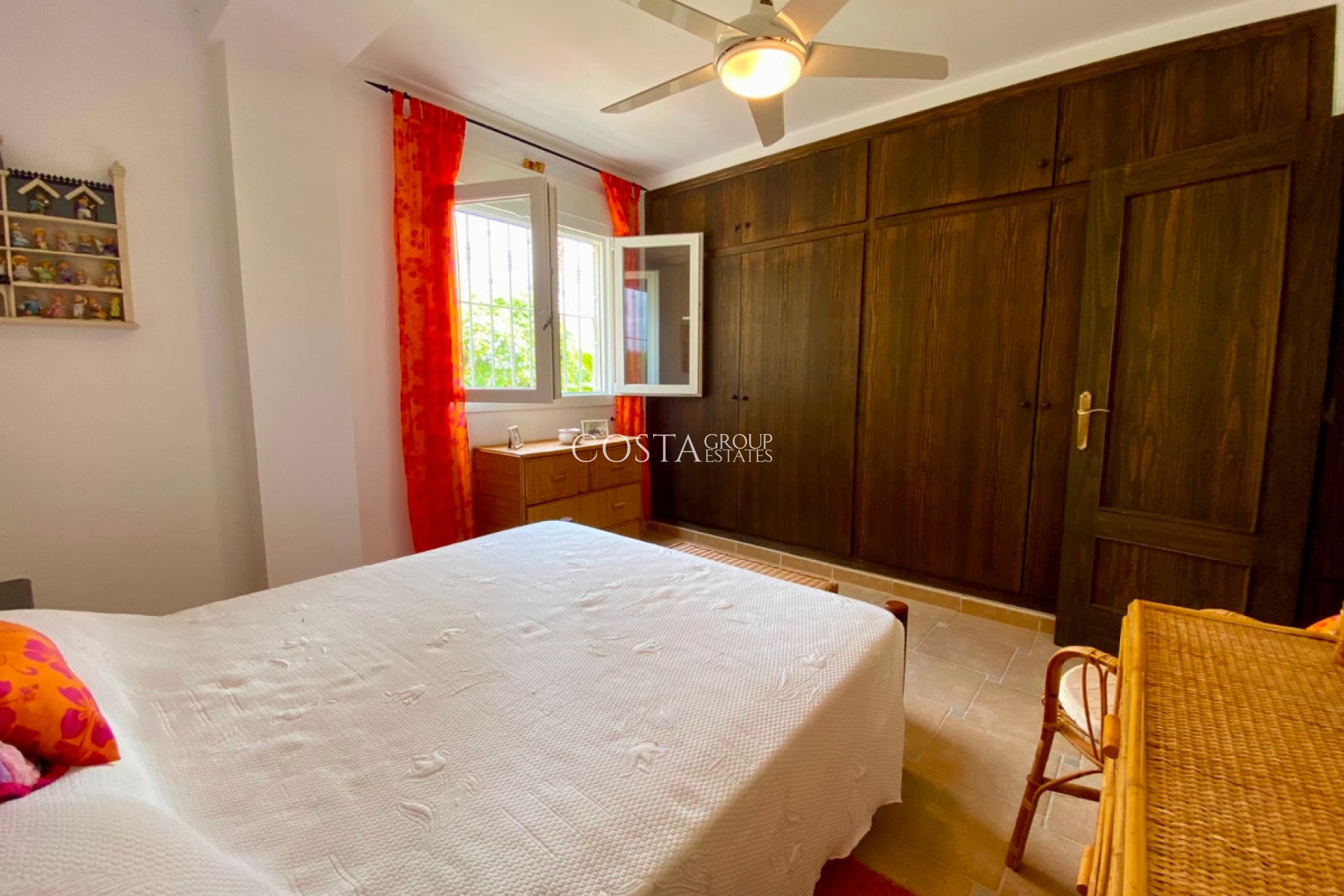 Odsprzedaż - Willa -
Algorfa