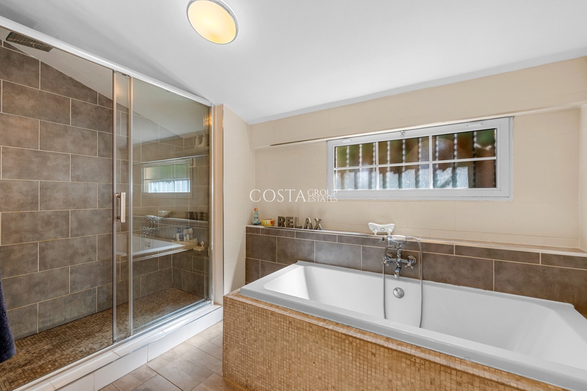 Odsprzedaż - Willa -
Almoradí - Almoradi Centro