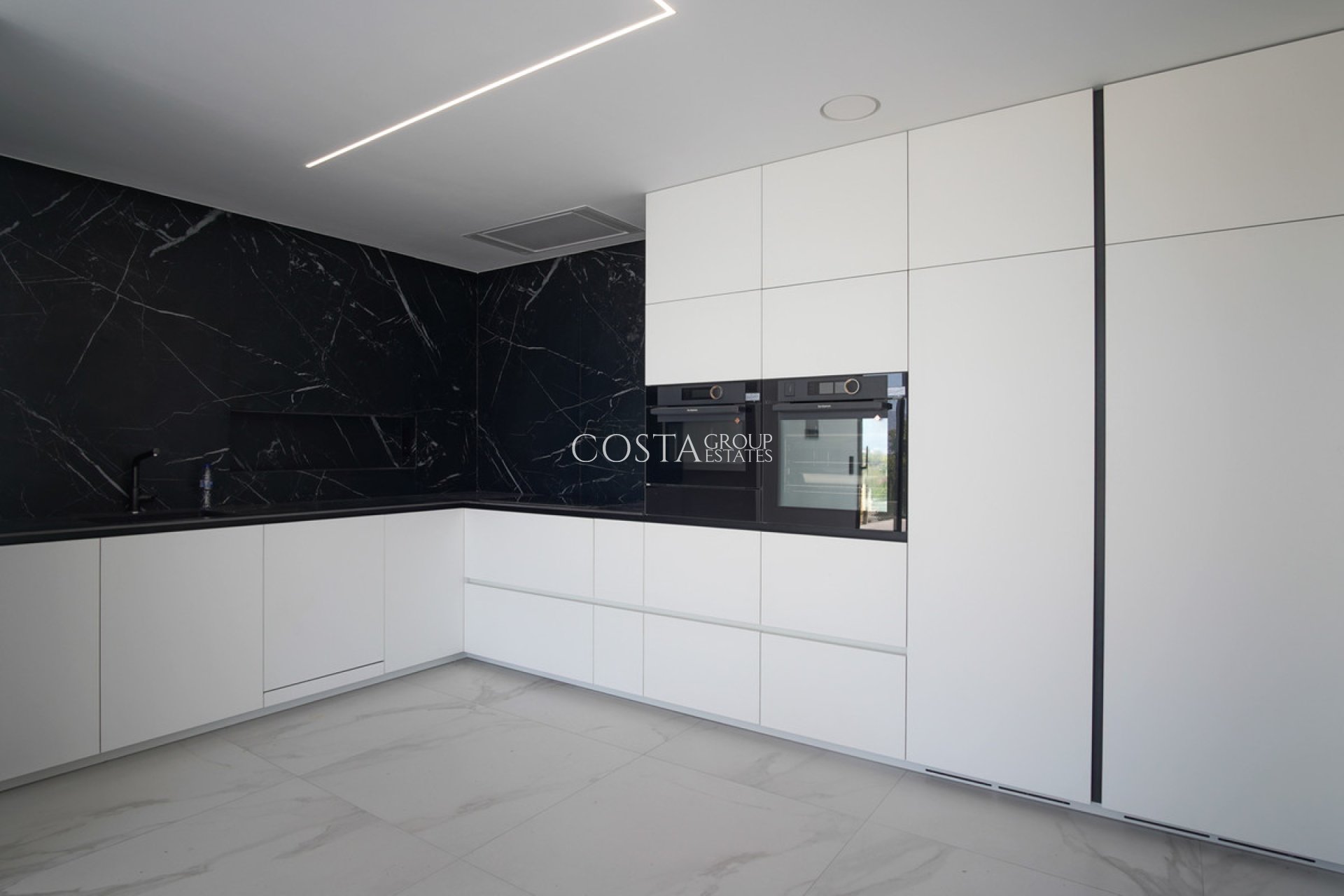 Odsprzedaż - Willa -
Altea - Altea Centro