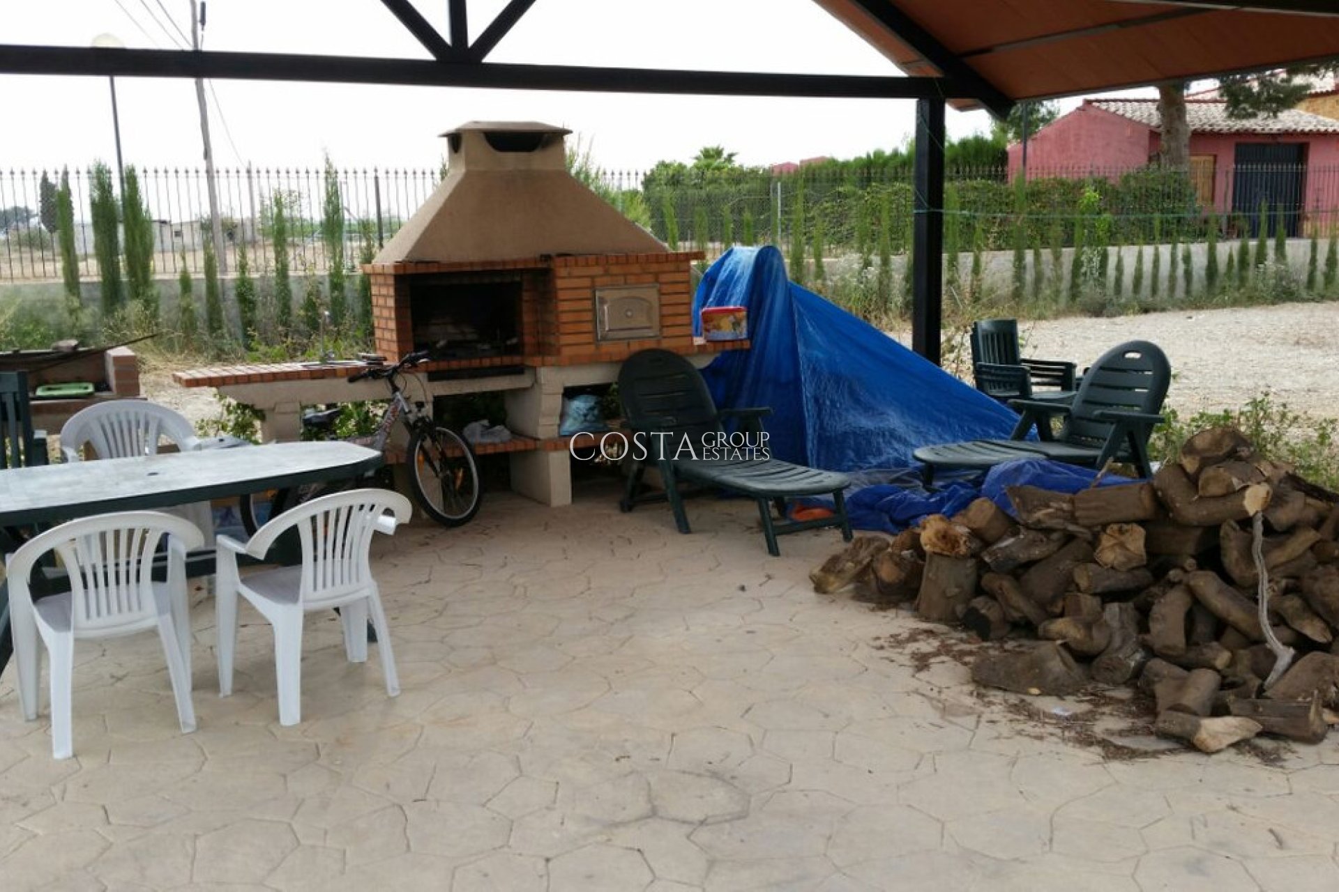 Odsprzedaż - Willa -
Benferri