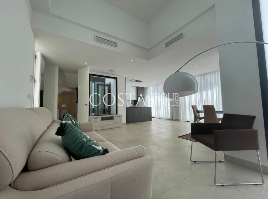 Odsprzedaż - Willa -
Benijofar