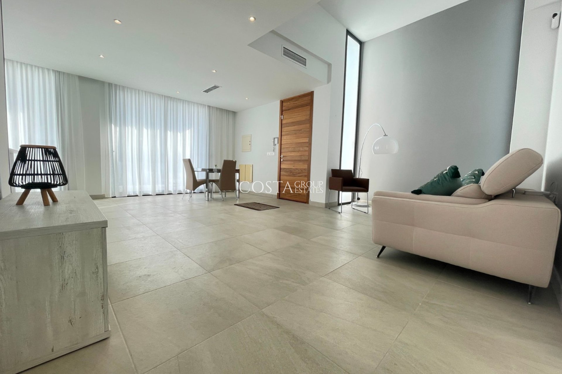 Odsprzedaż - Willa -
Benijofar