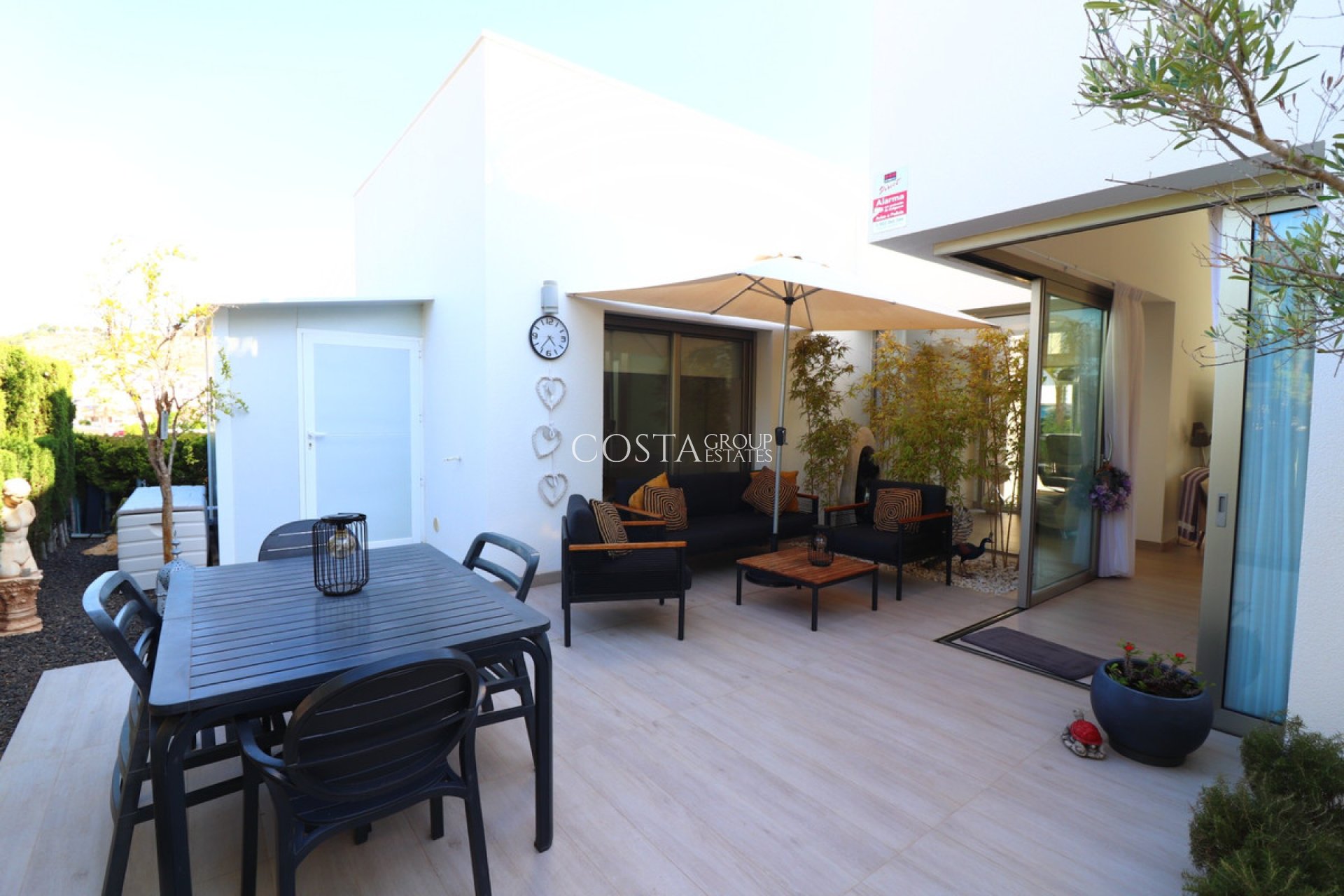 Odsprzedaż - Willa -
Benijofar