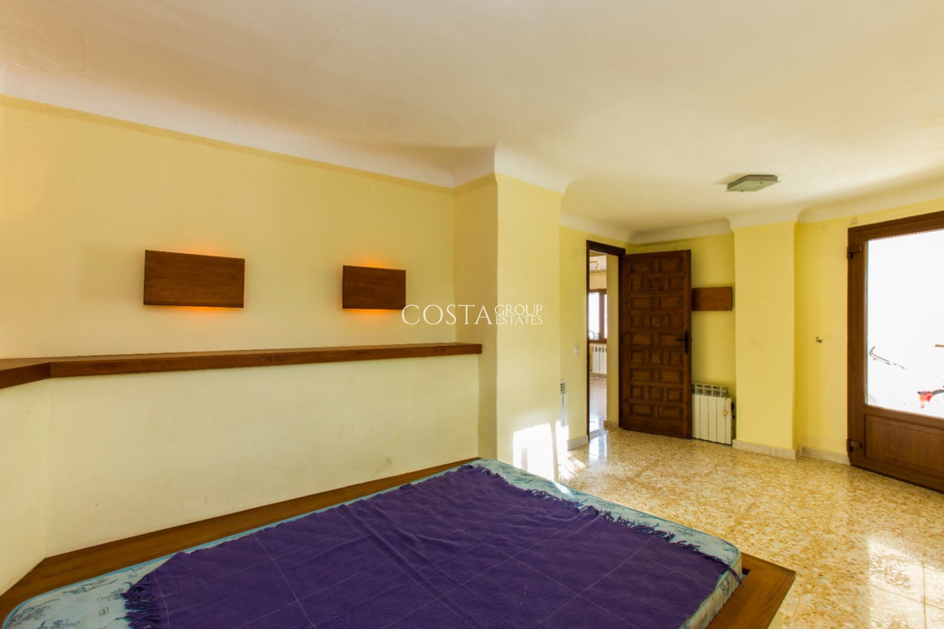 Odsprzedaż - Willa -
Benissa - Benissa Centro