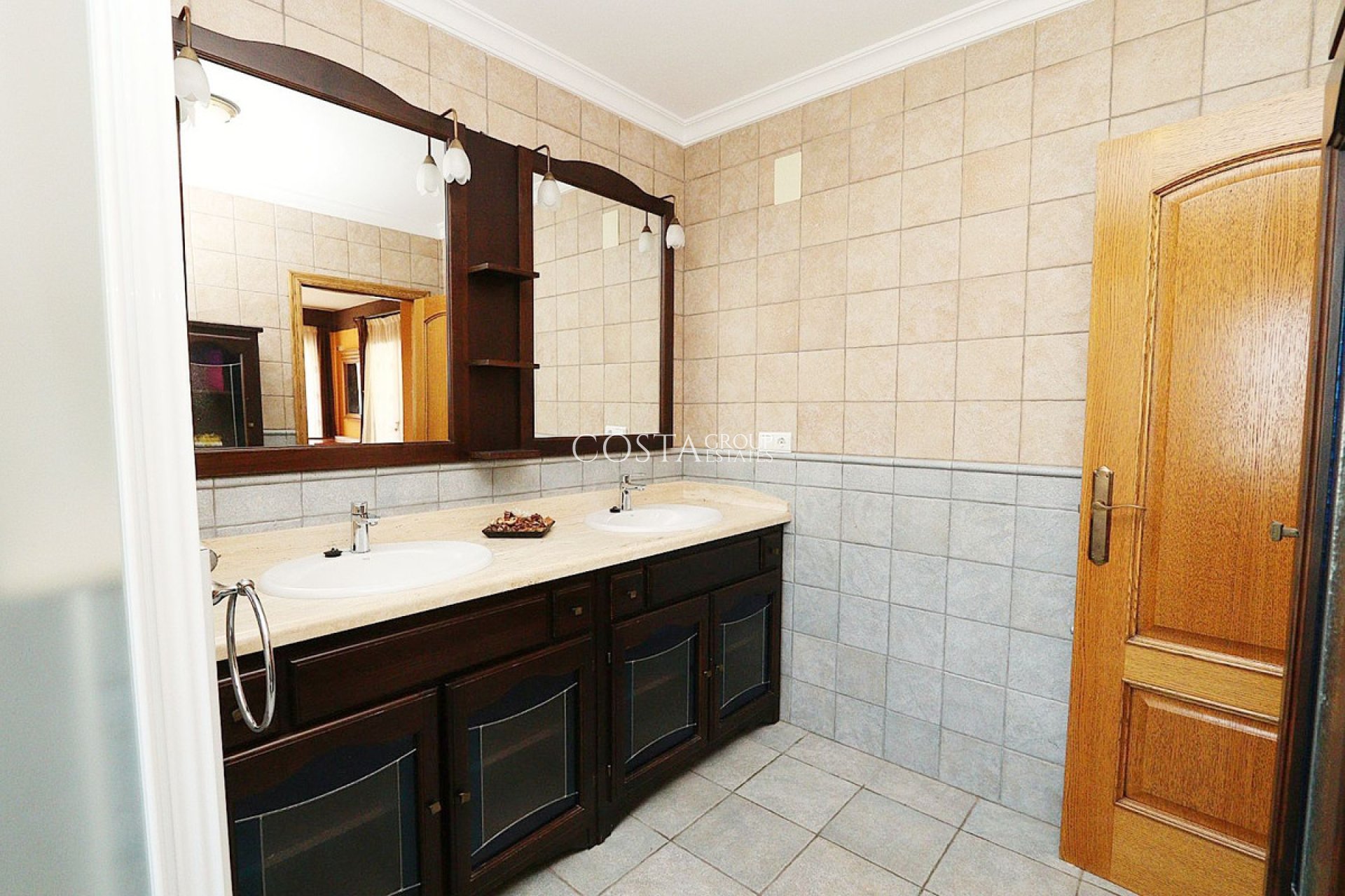 Odsprzedaż - Willa -
Benissa - Lleus