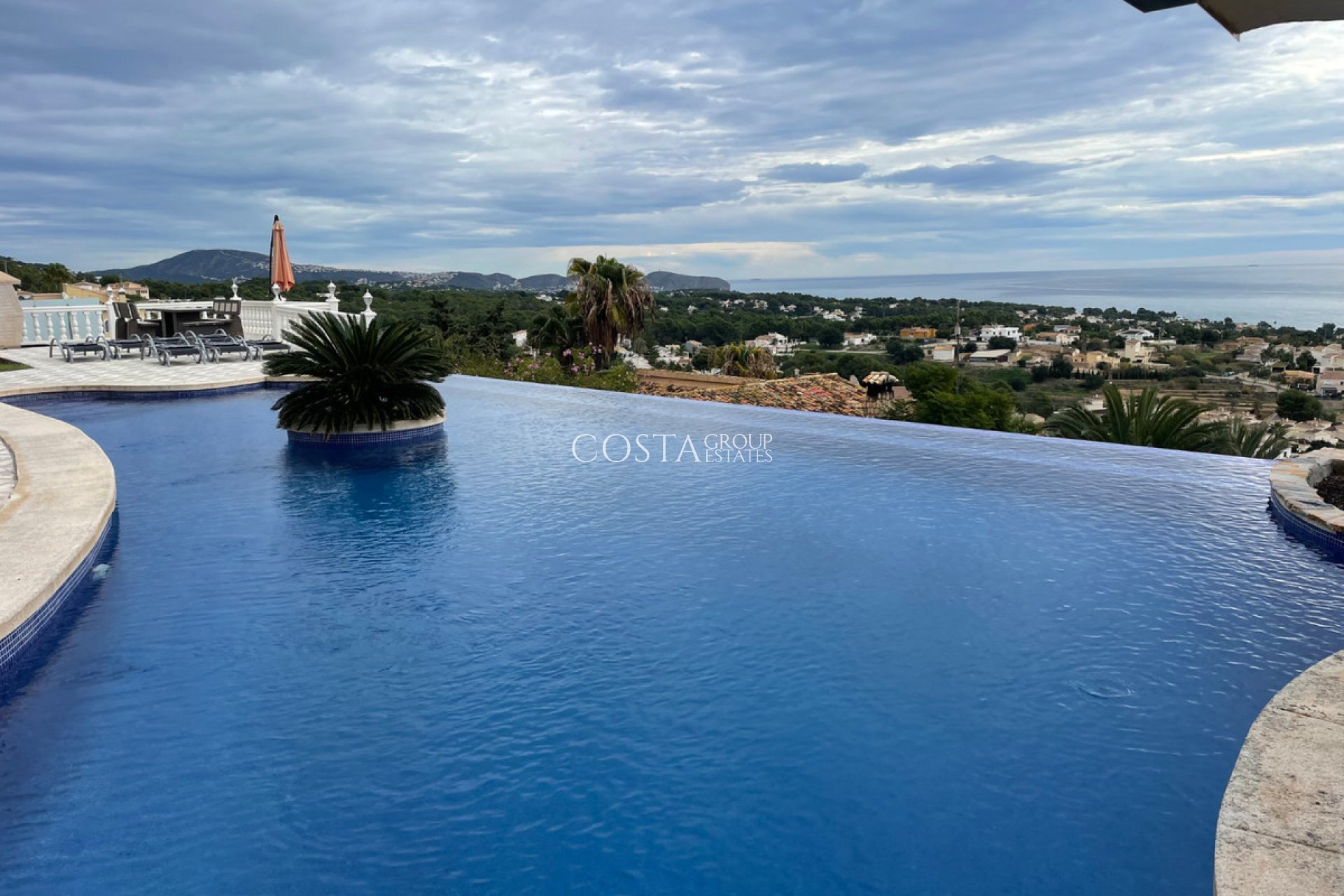 Odsprzedaż - Willa -
Calpe - Calpe Centro