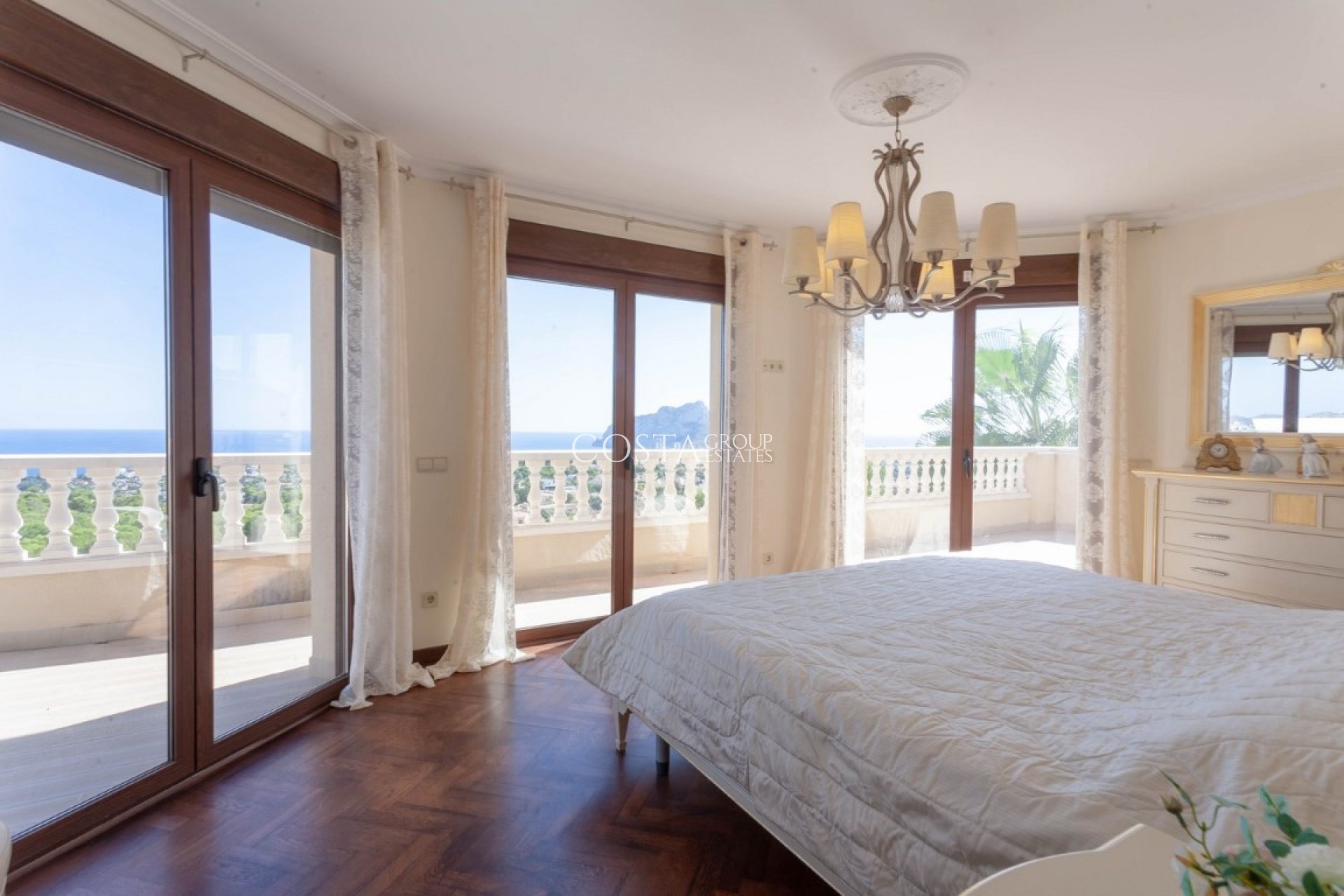 Odsprzedaż - Willa -
Calpe - Calpe Centro