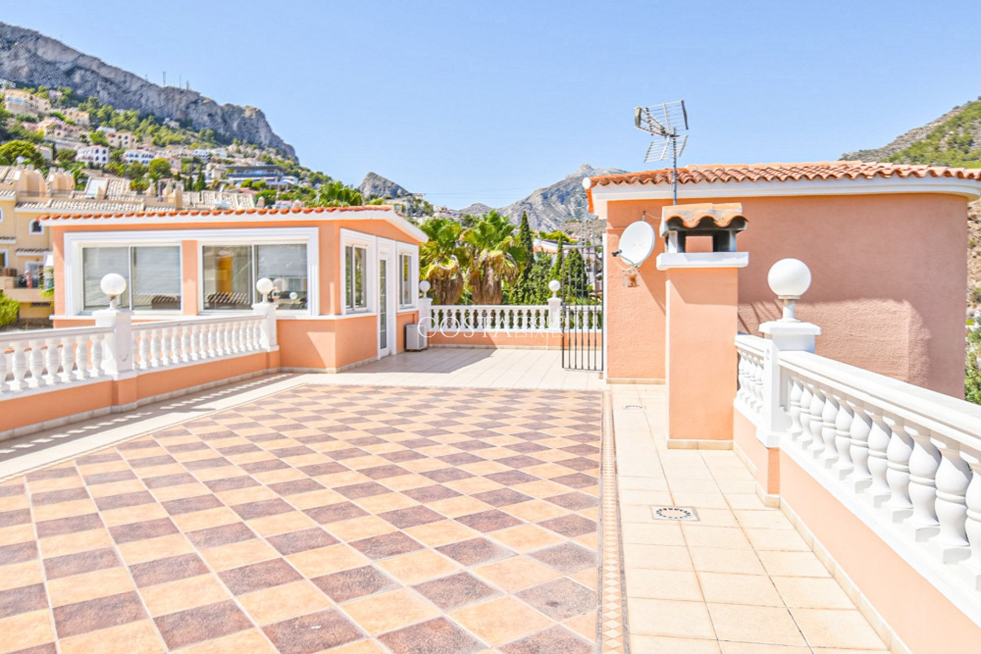 Odsprzedaż - Willa -
Calpe - Calpe Centro