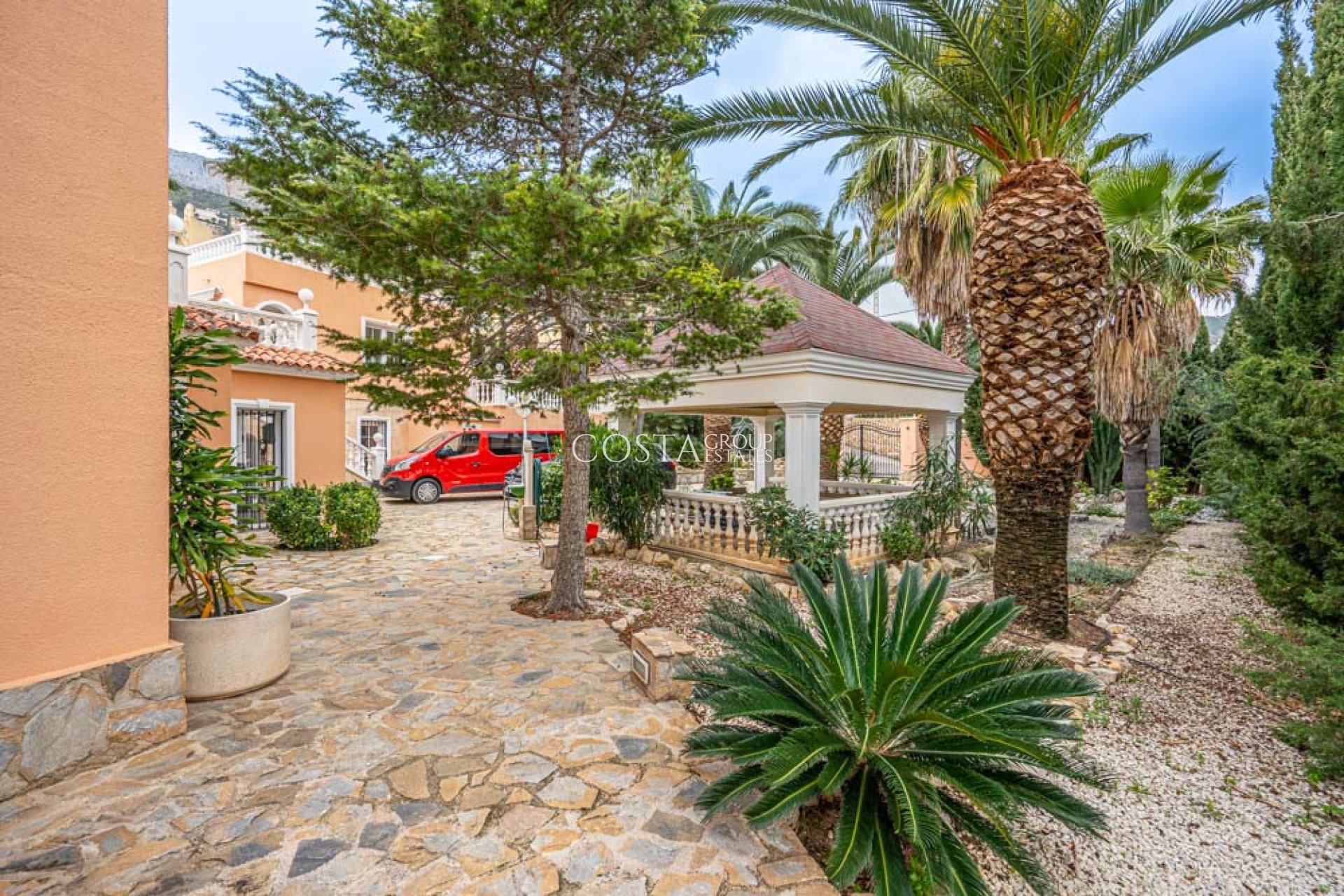 Odsprzedaż - Willa -
Calpe - Calpe Centro