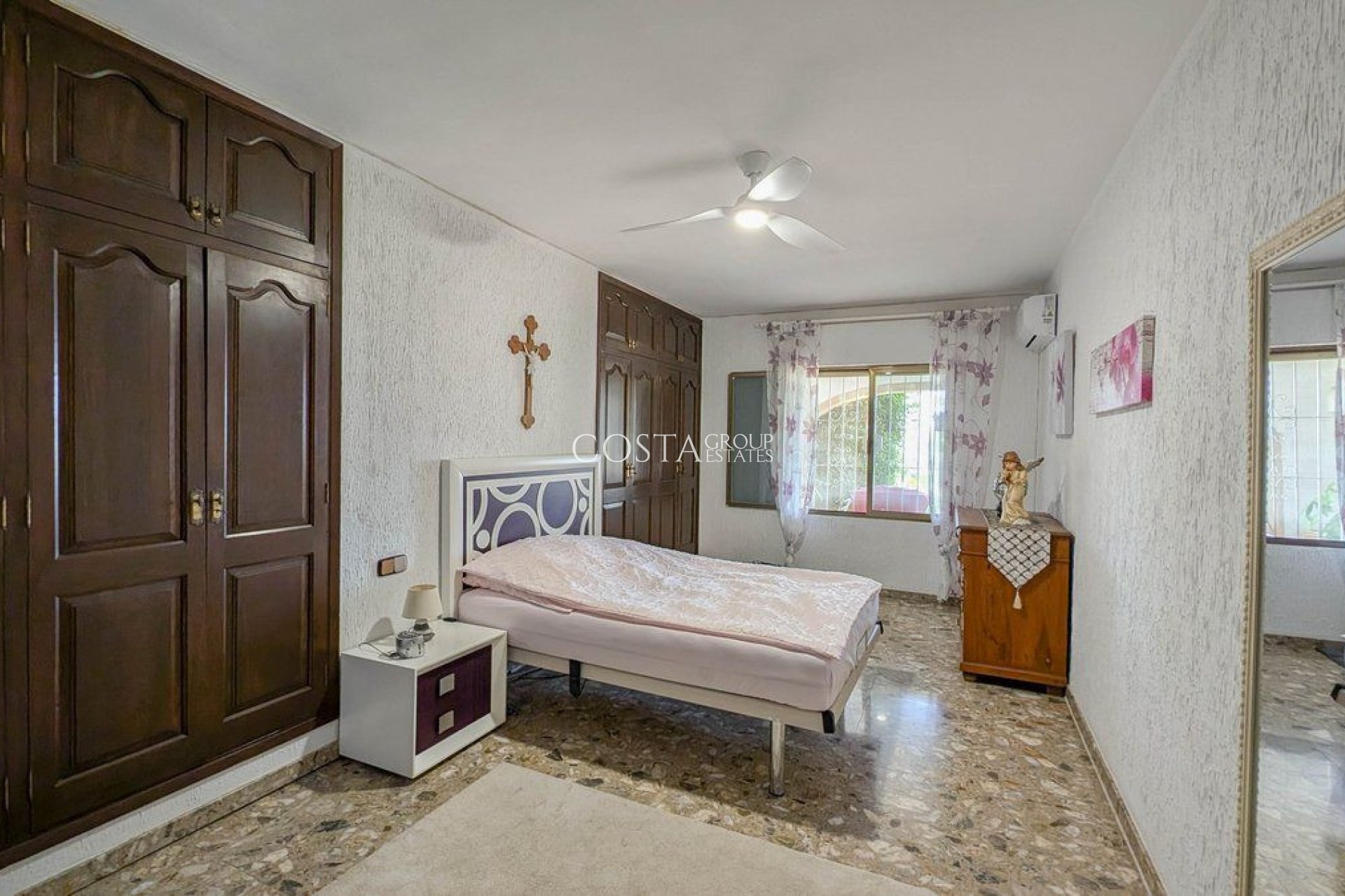 Odsprzedaż - Willa -
Calpe - Calpe Centro
