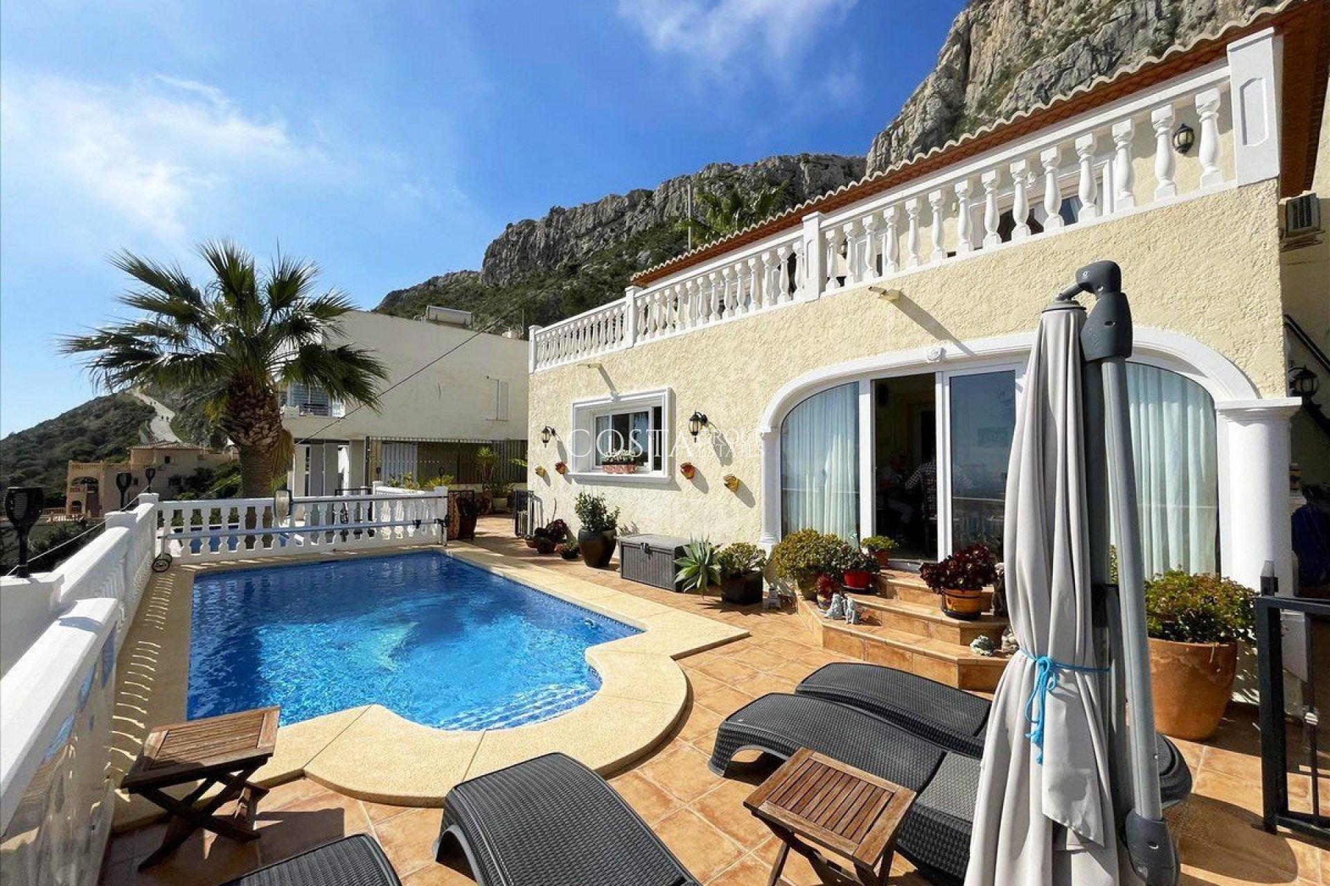 Odsprzedaż - Willa -
Calpe - Calpe Centro
