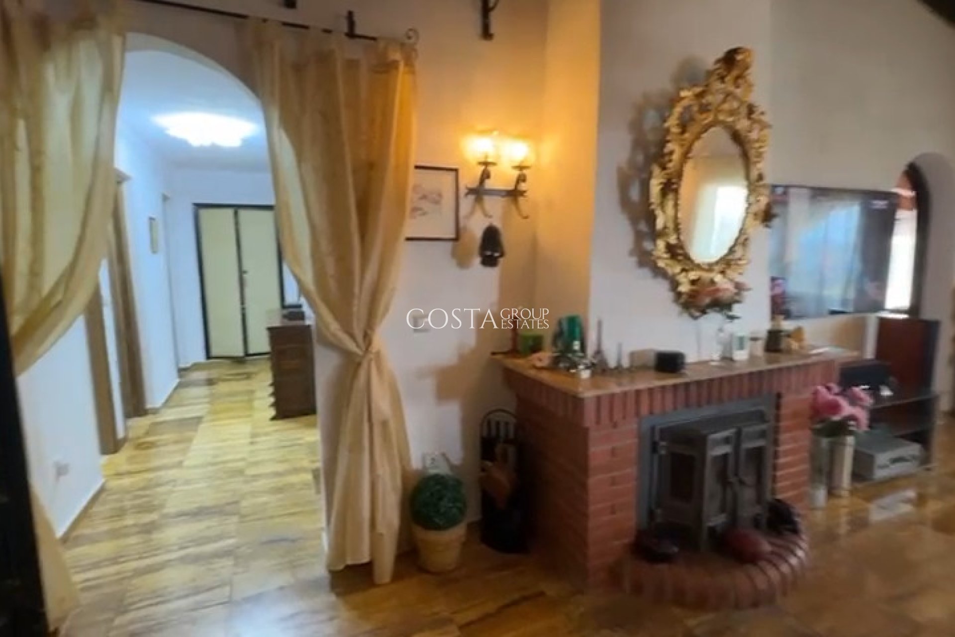 Odsprzedaż - Willa -
Calpe - Calpe Centro