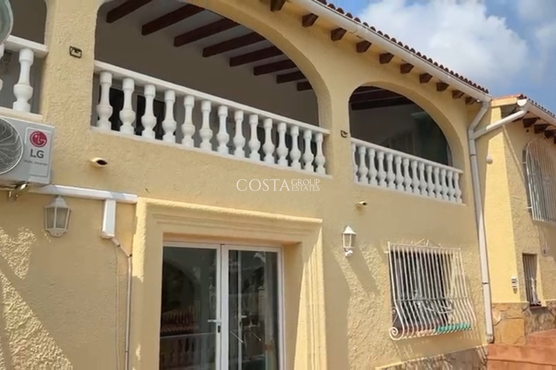 Odsprzedaż - Willa -
Calpe - Calpe Centro