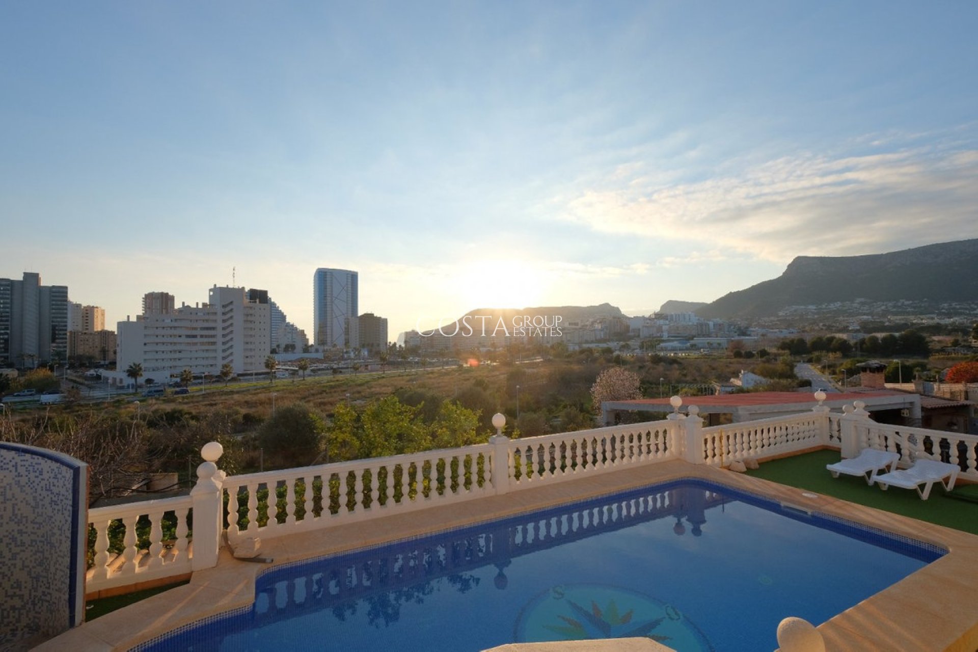 Odsprzedaż - Willa -
Calpe - Calpe Centro