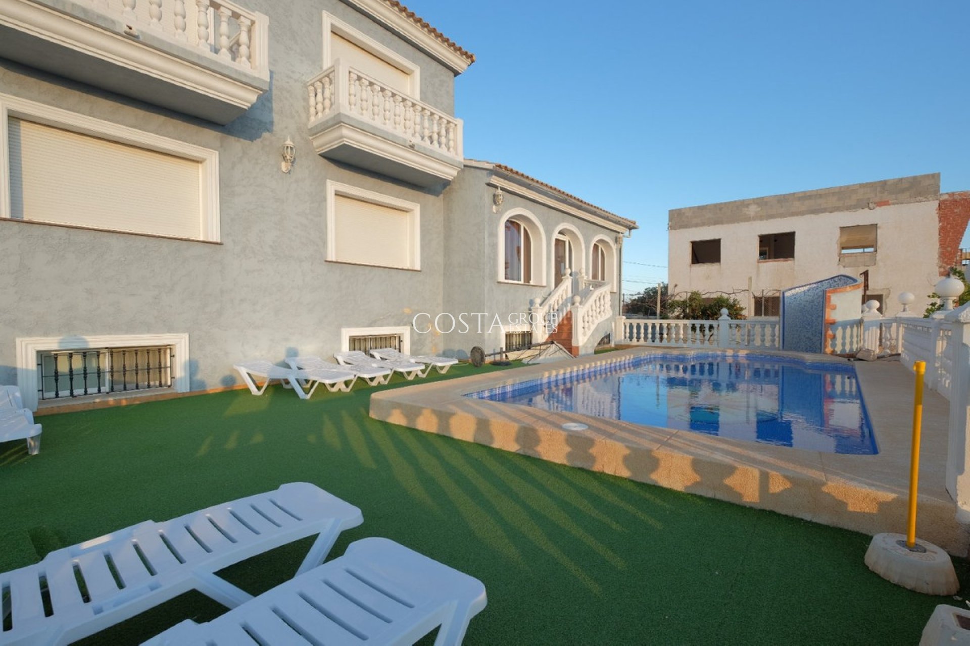 Odsprzedaż - Willa -
Calpe - Calpe Centro