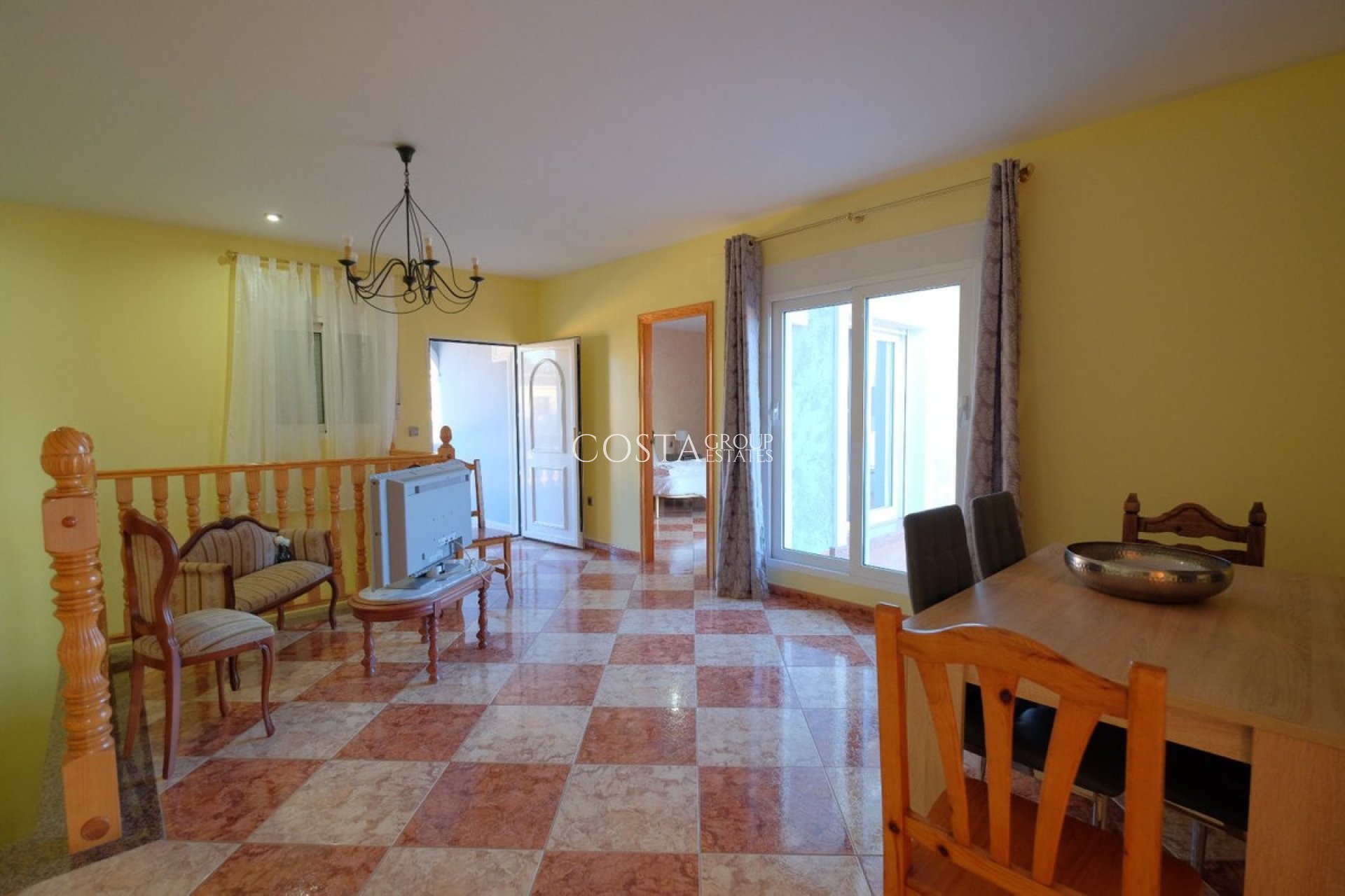 Odsprzedaż - Willa -
Calpe - Calpe Centro