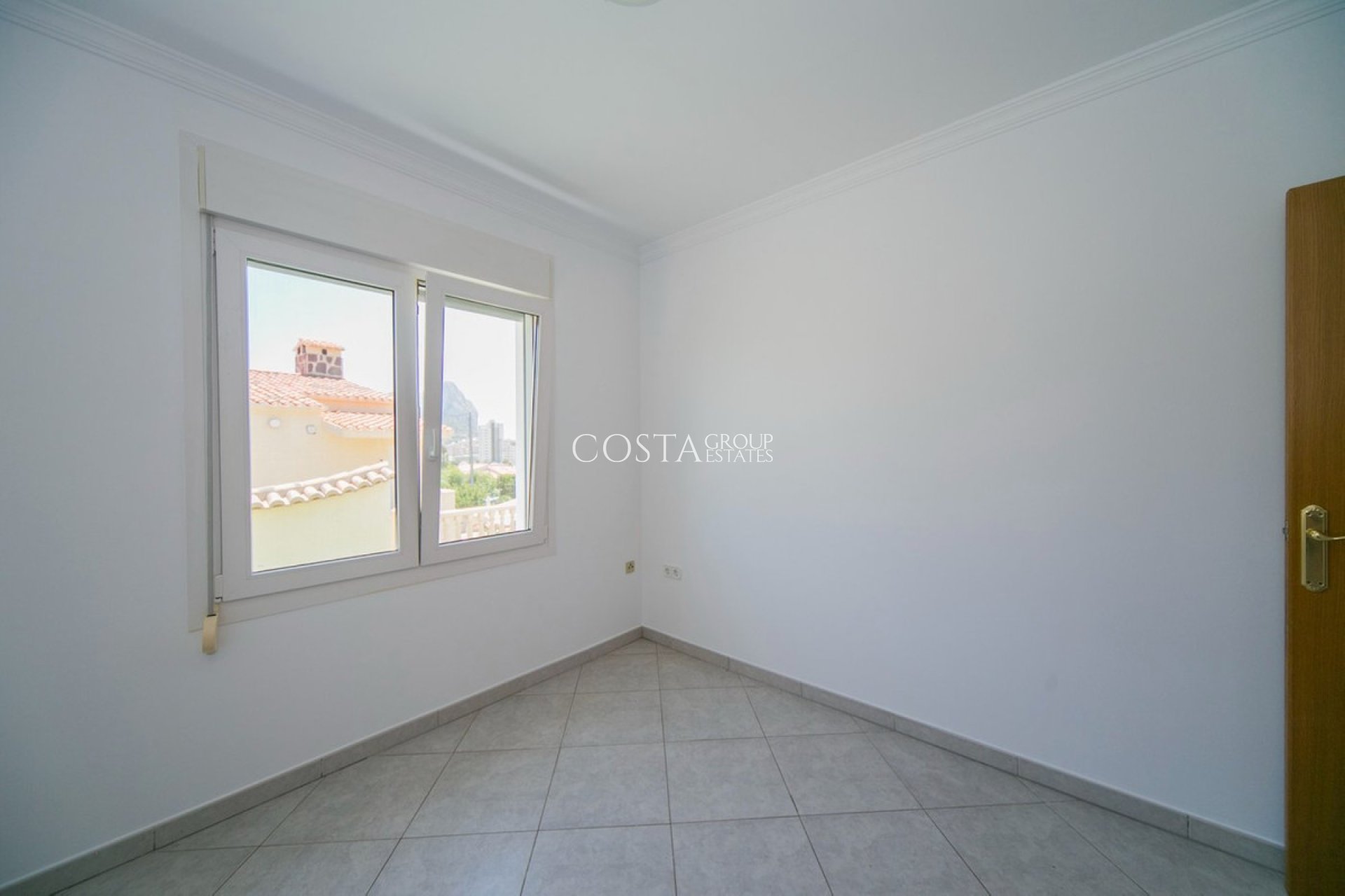 Odsprzedaż - Willa -
Calpe - Calpe Centro
