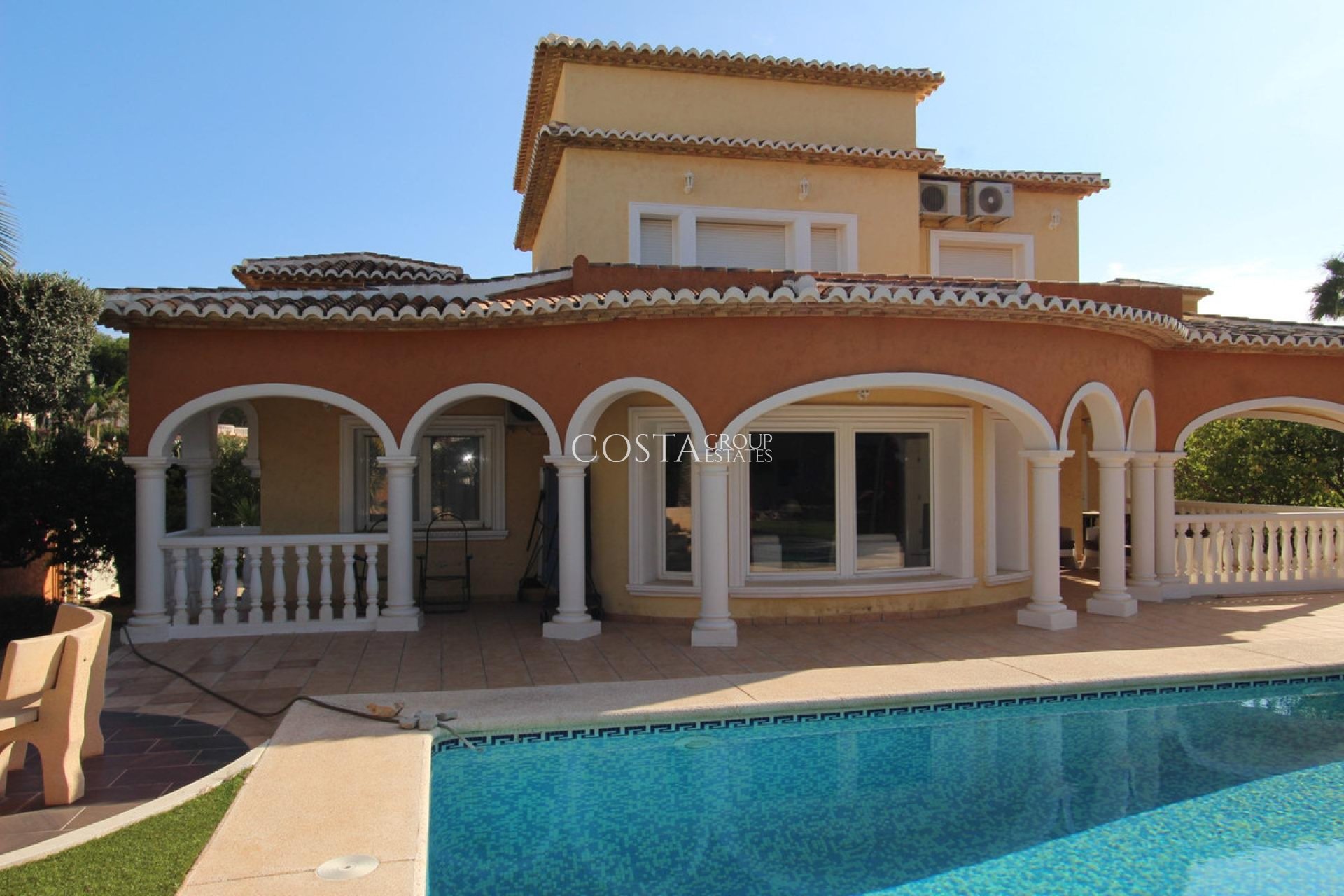 Odsprzedaż - Willa -
Calpe - Calpe Centro
