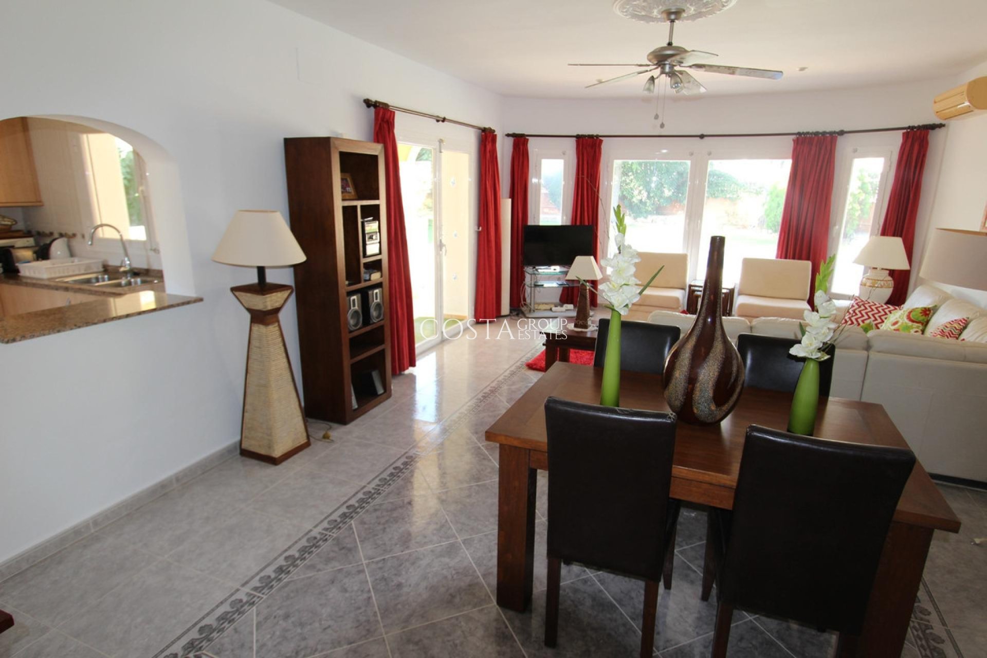 Odsprzedaż - Willa -
Calpe - Calpe Centro