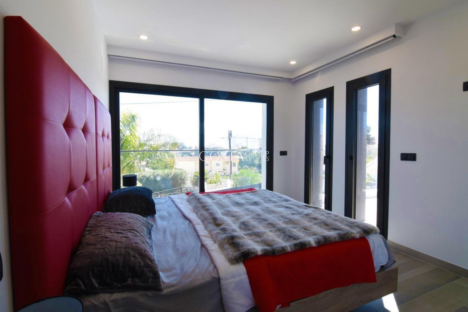 Odsprzedaż - Willa -
Calpe - Calpe Centro