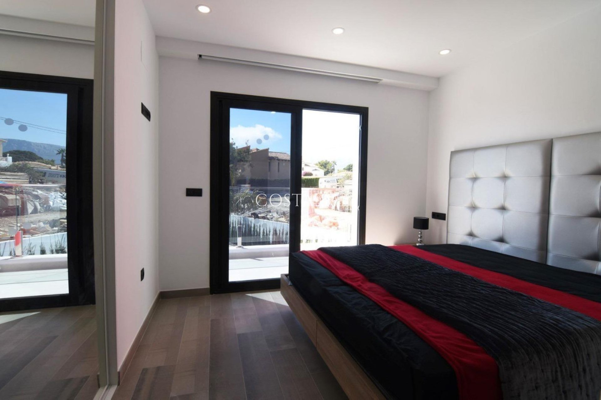 Odsprzedaż - Willa -
Calpe - Calpe Centro